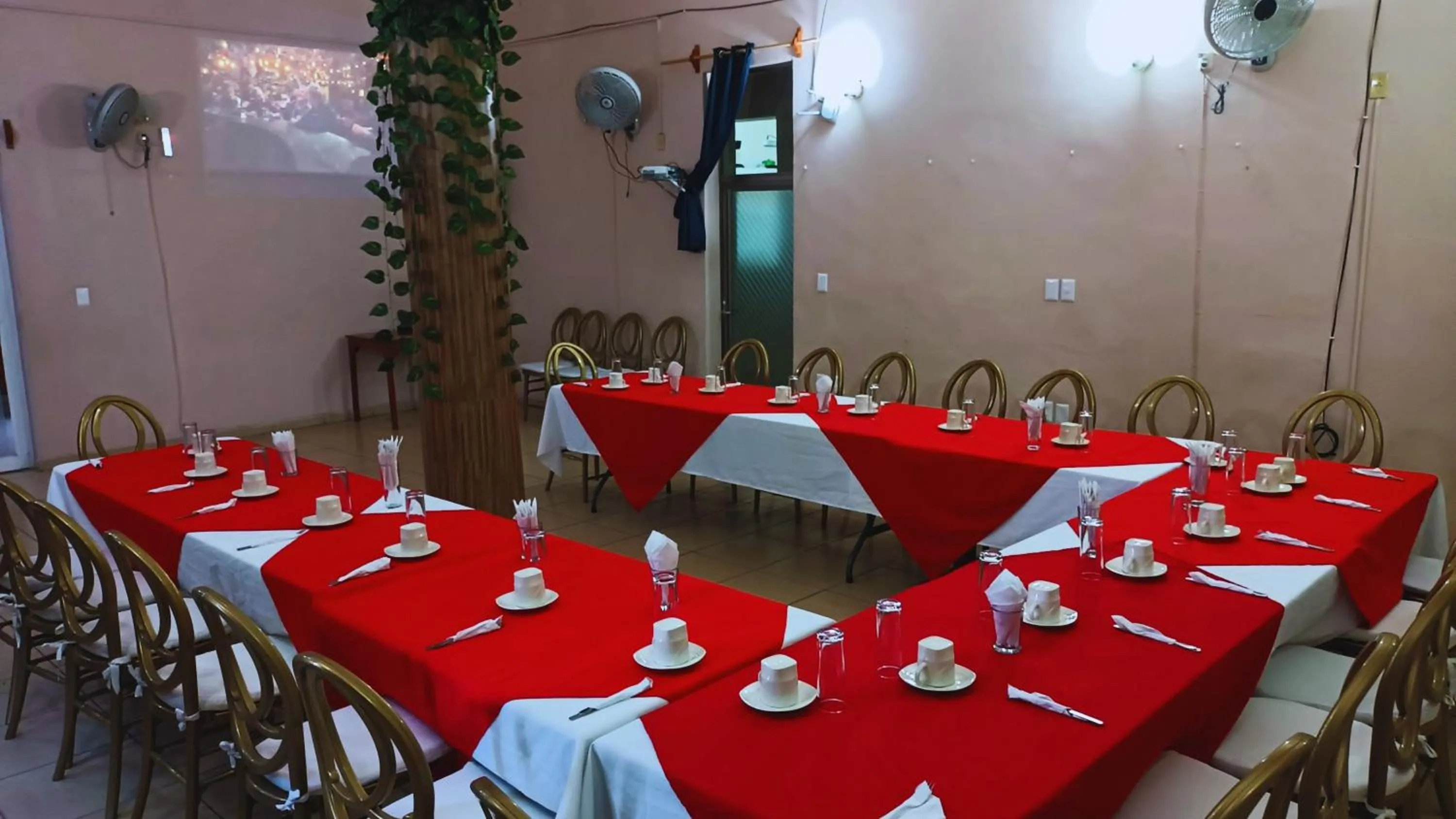 Meeting/conference room in Hotel Cortaza Galería