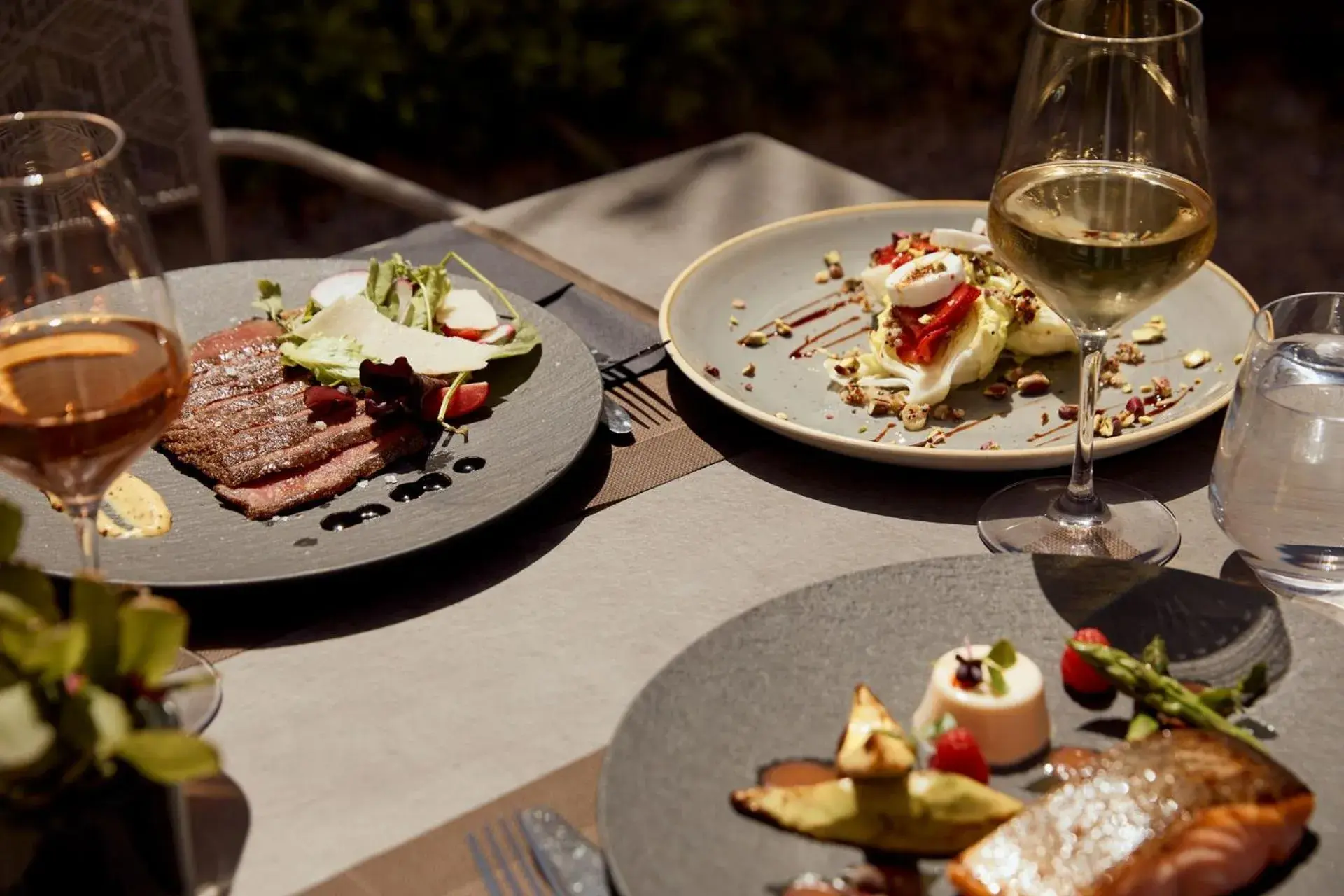 Restaurant/places to eat in Grand Hotel Palace Restaurant/places to eat in Grand Hotel Palace