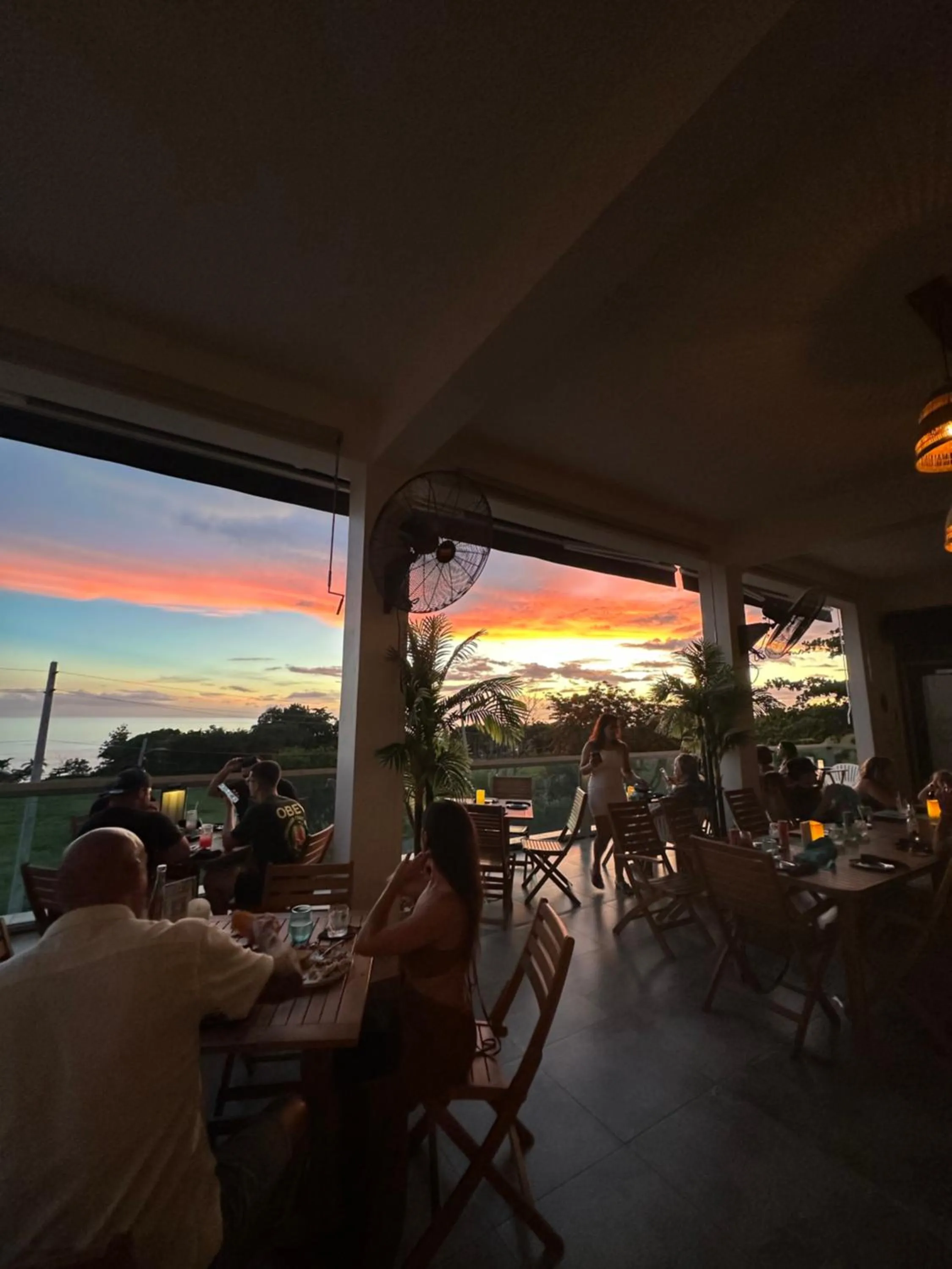 Restaurant/places to eat in Tres Palmas Boutique Hotel