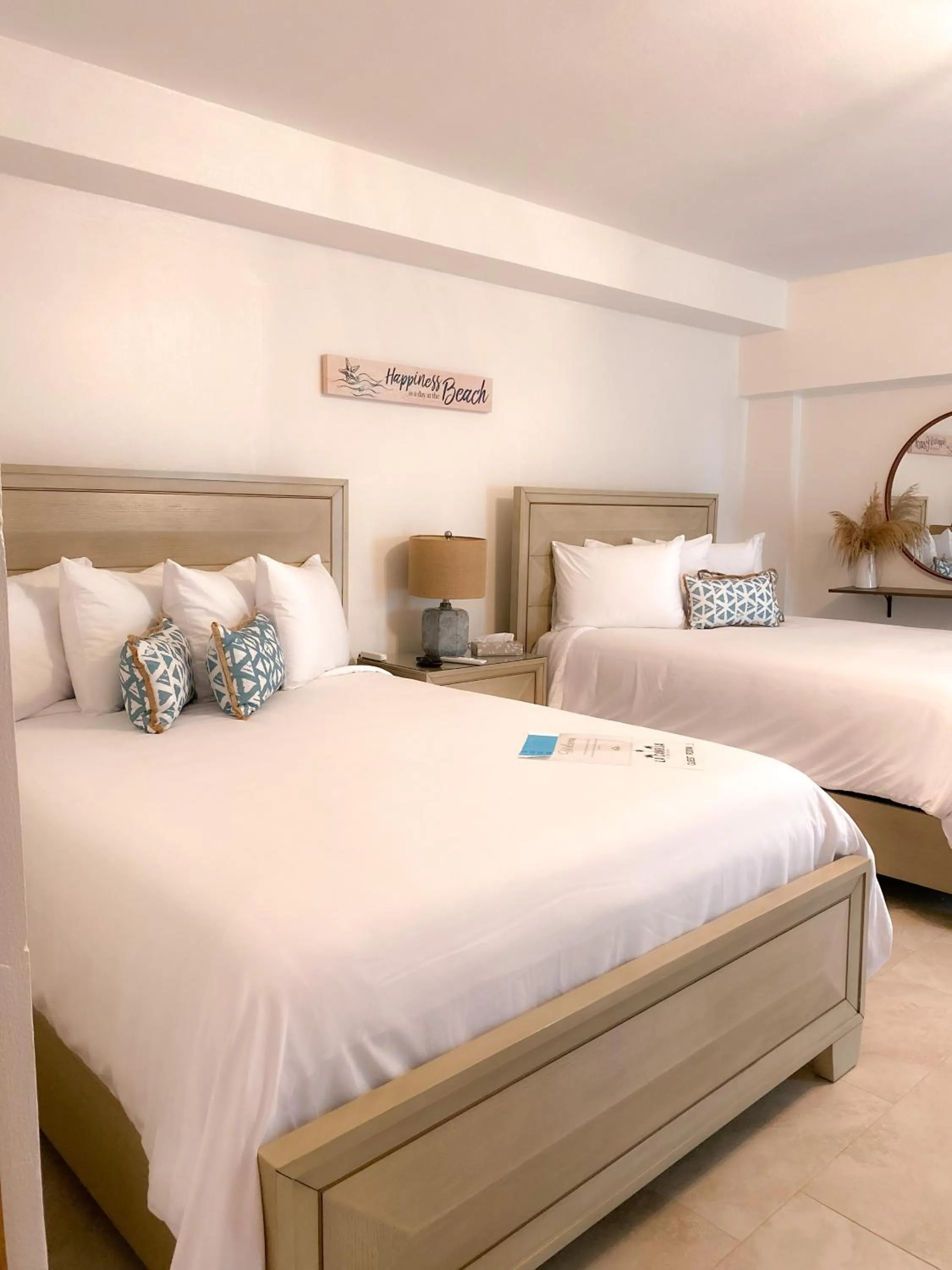 Bedroom, Bed in Tres Palmas Boutique Hotel