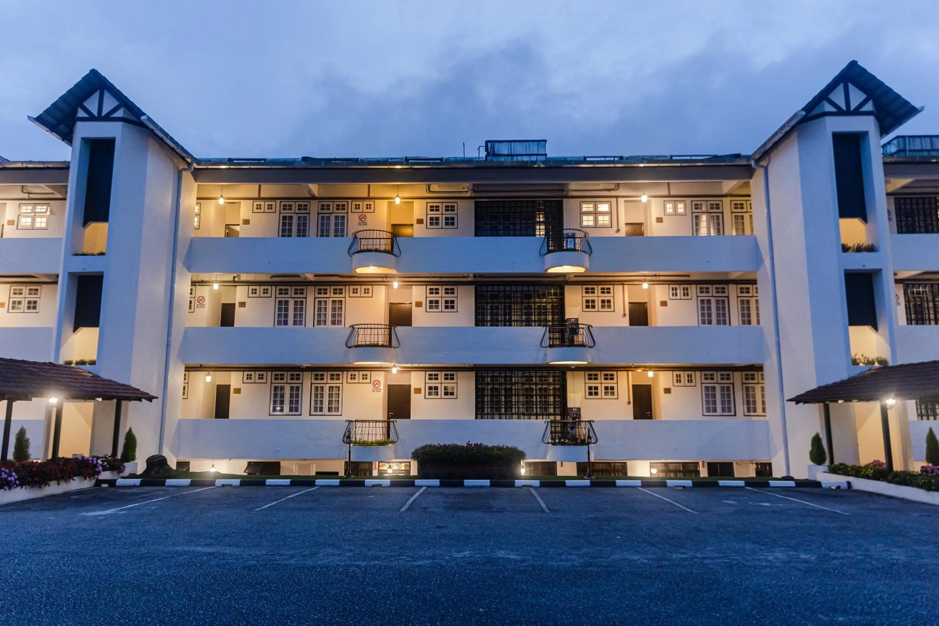 Property building in SPRINGHILL RESORT