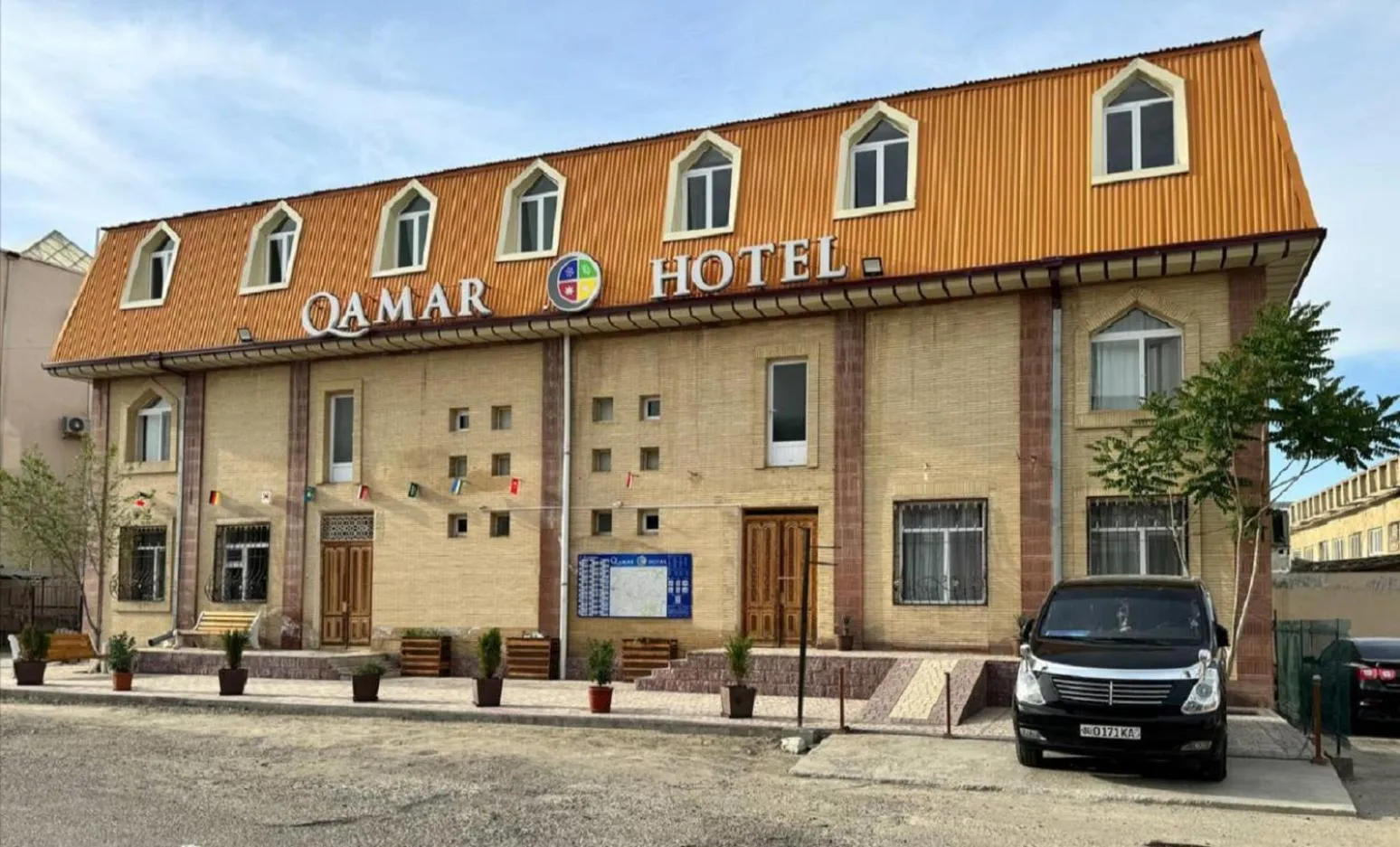 Property building in Qamar Hotel