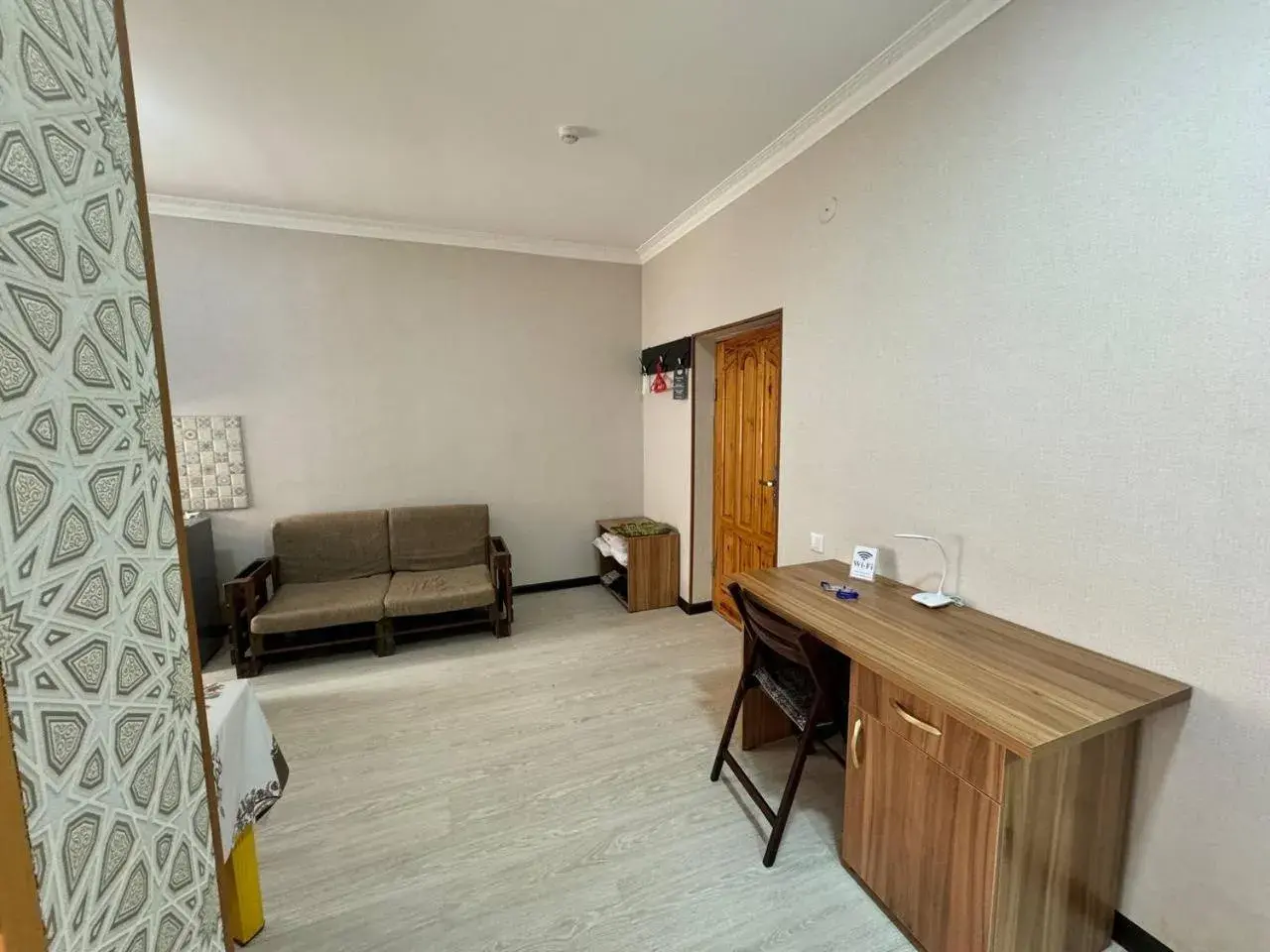 Living room in Qamar Hotel Living room in Qamar Hotel