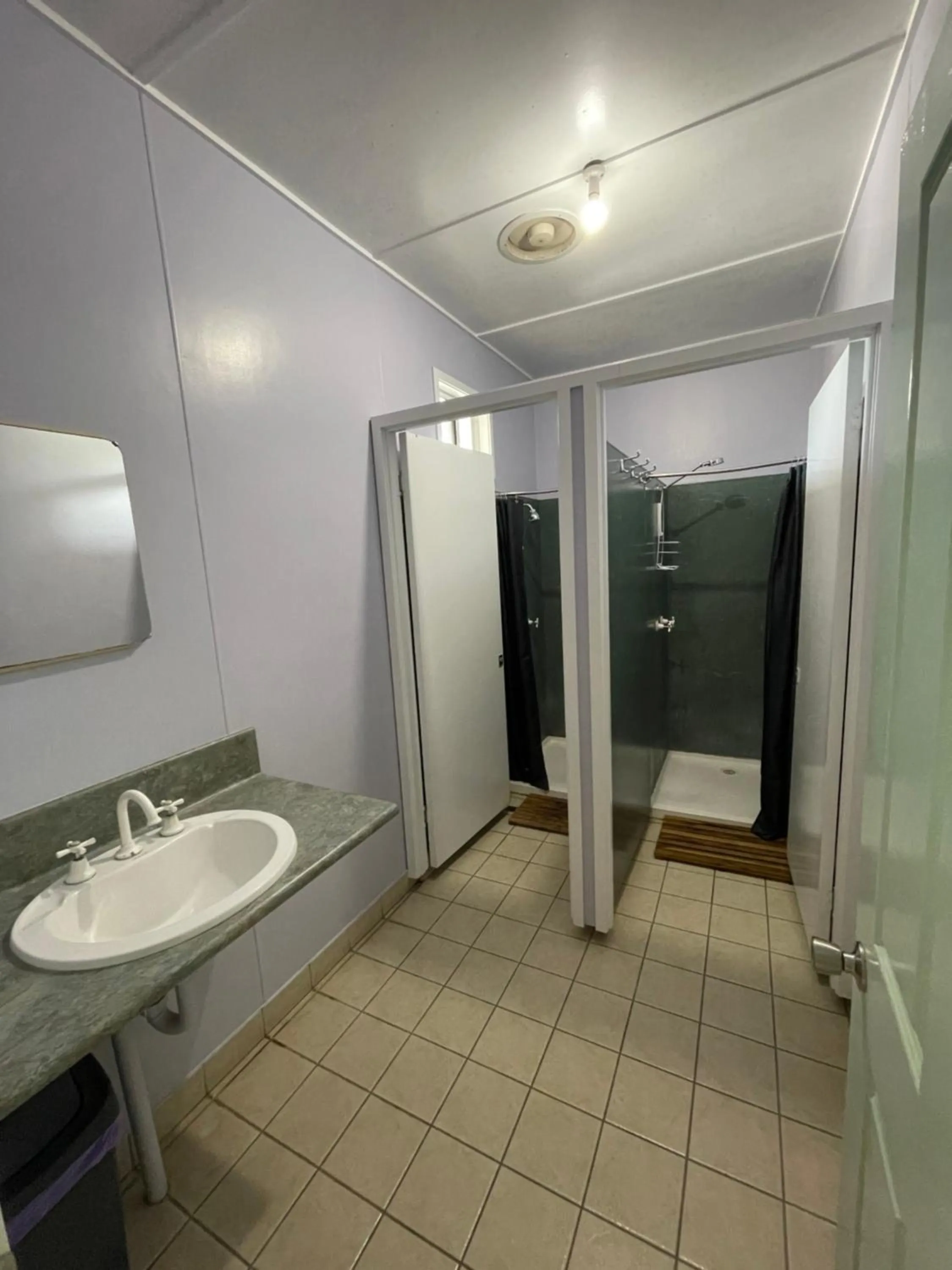 Shower in Carmila Hotel