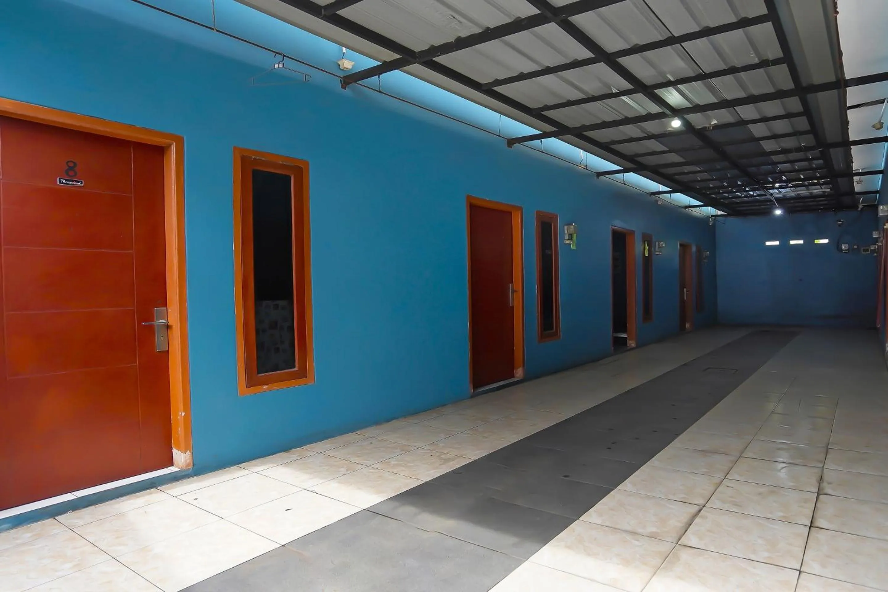 Lobby or reception in Hotel O Kost Auto Syariah Anggaswangi