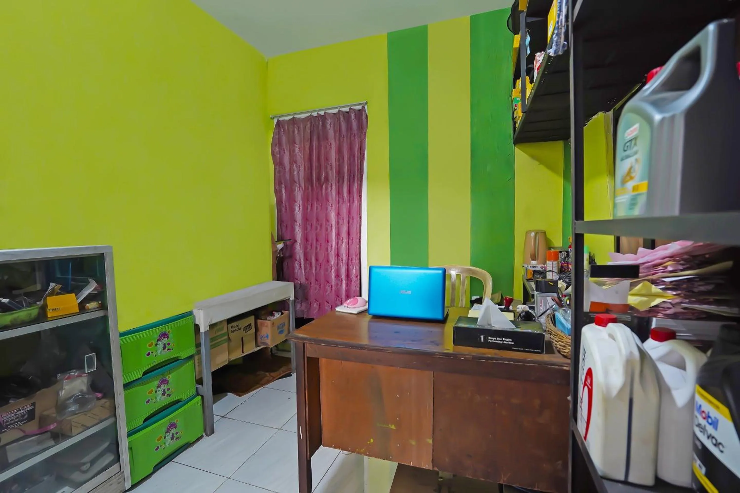 Lobby or reception in Hotel O Kost Auto Syariah Anggaswangi