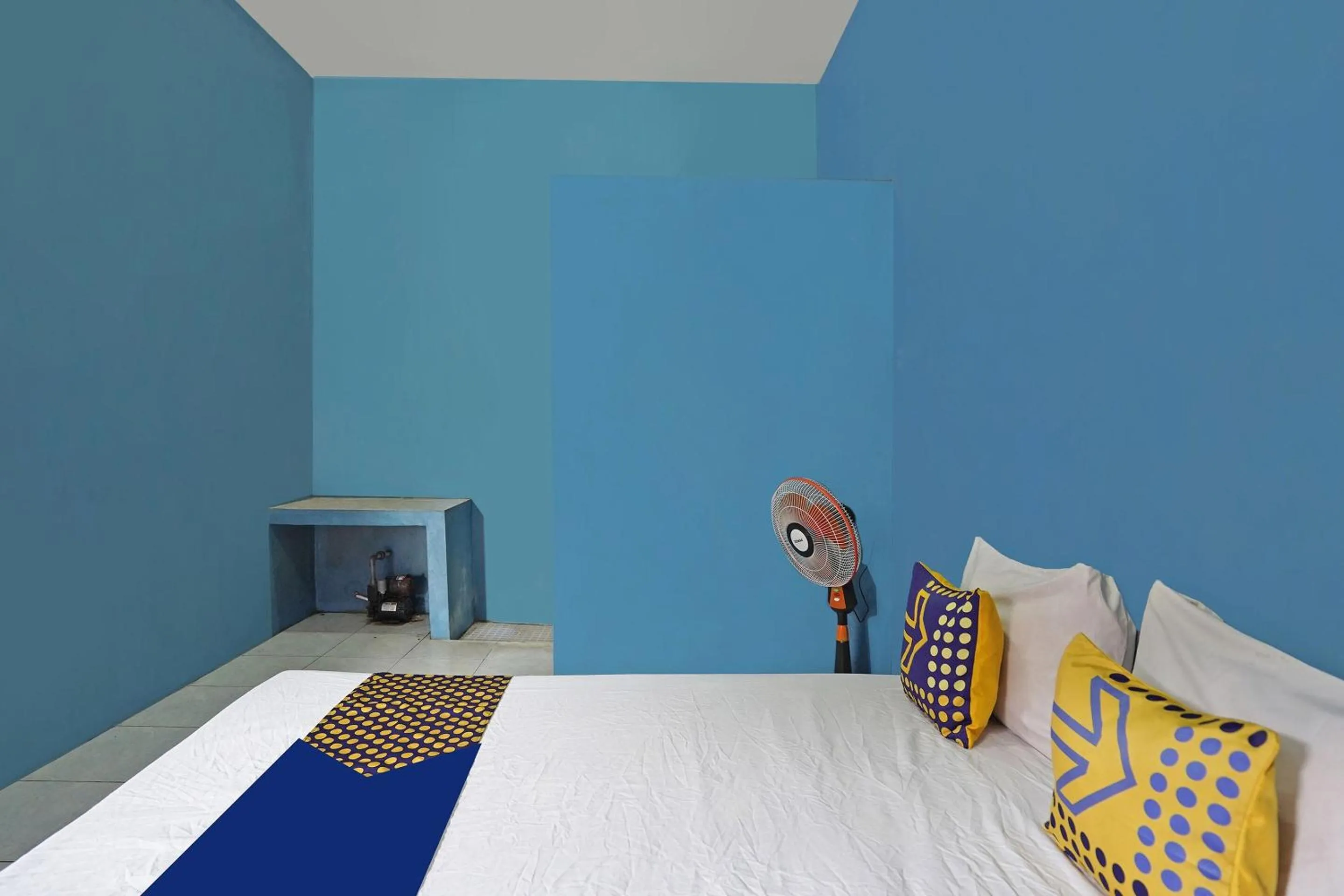 Bedroom, Bed in Hotel O Kost Auto Syariah Anggaswangi