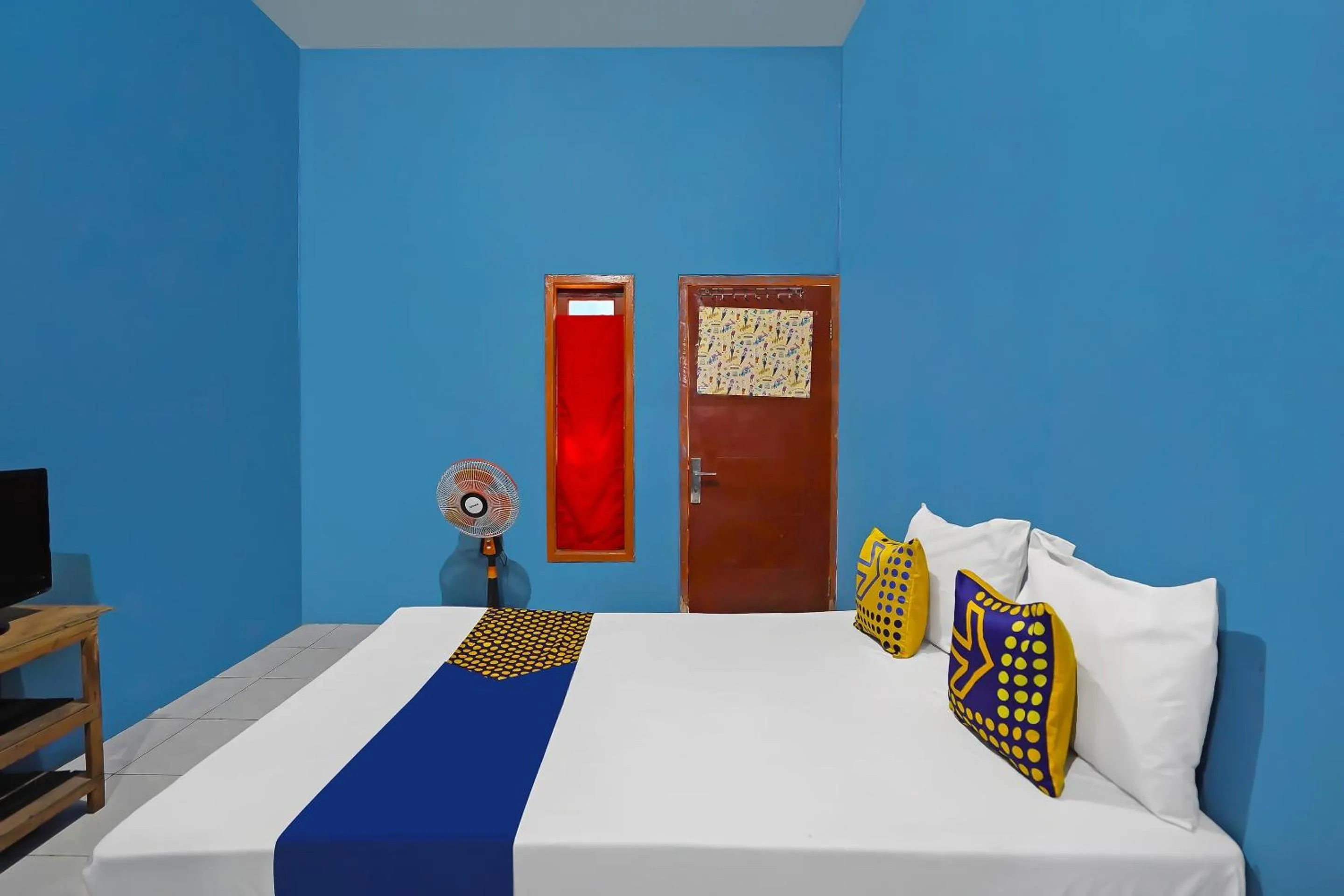 Bedroom, Bed in Hotel O Kost Auto Syariah Anggaswangi