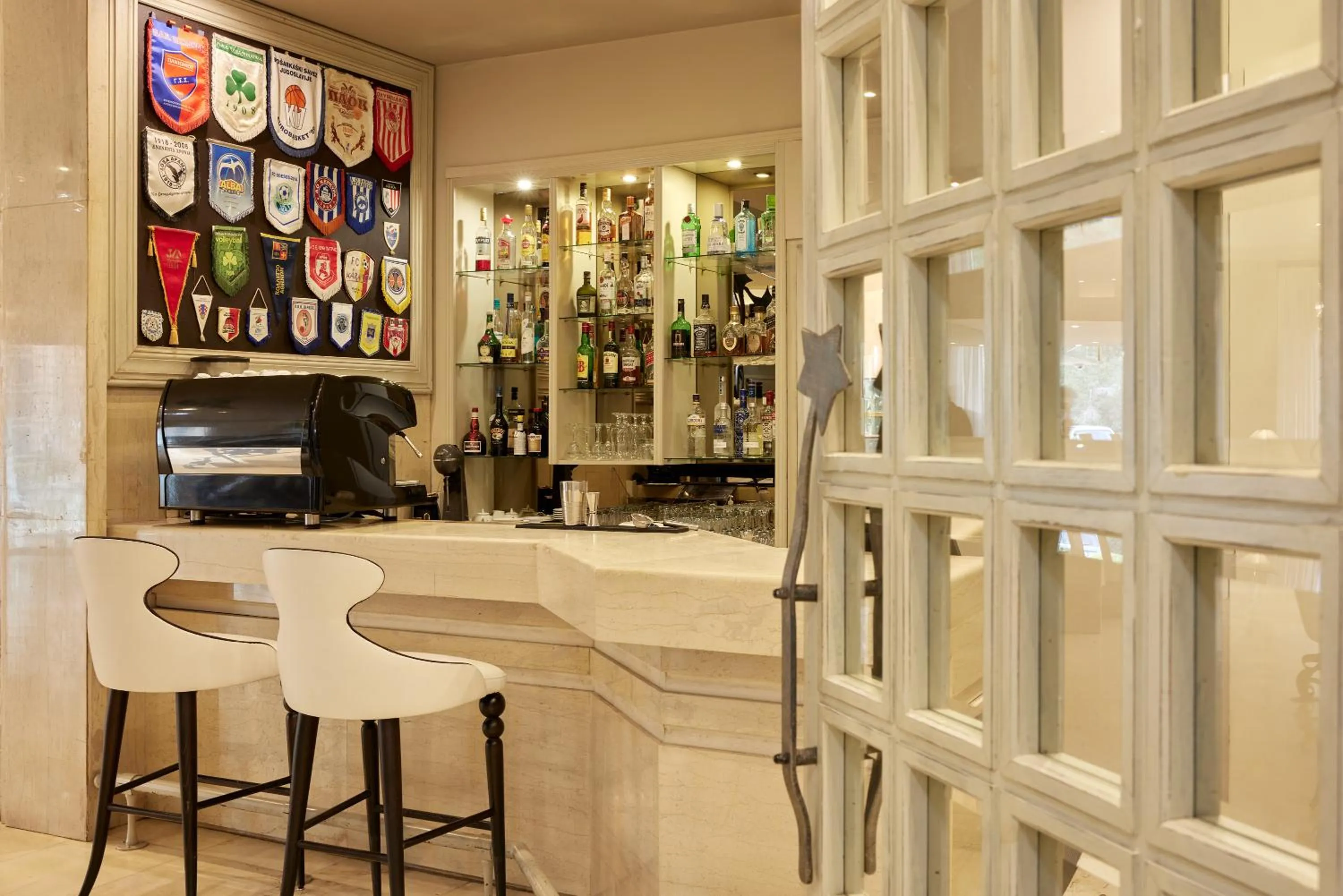 Restaurant/places to eat in Hotel Panorama