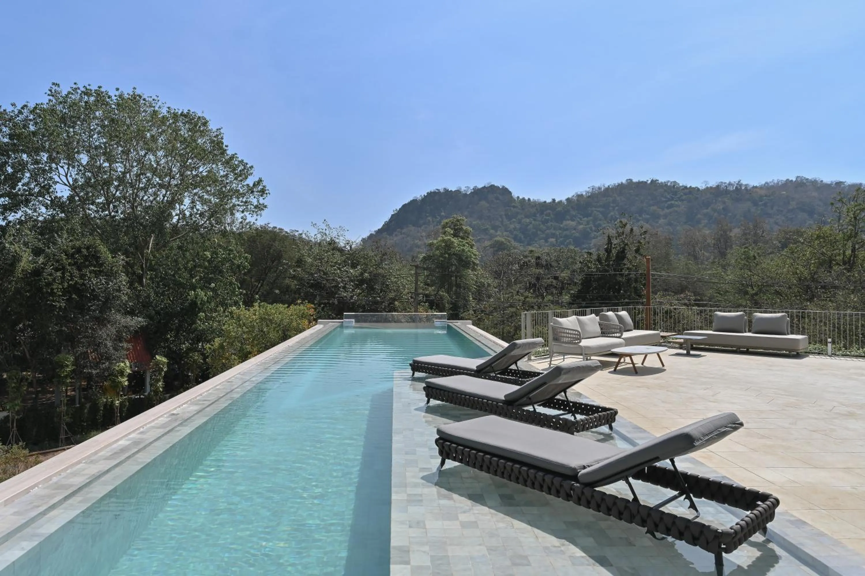 Swimming pool in Hotel MYS Khao Yai