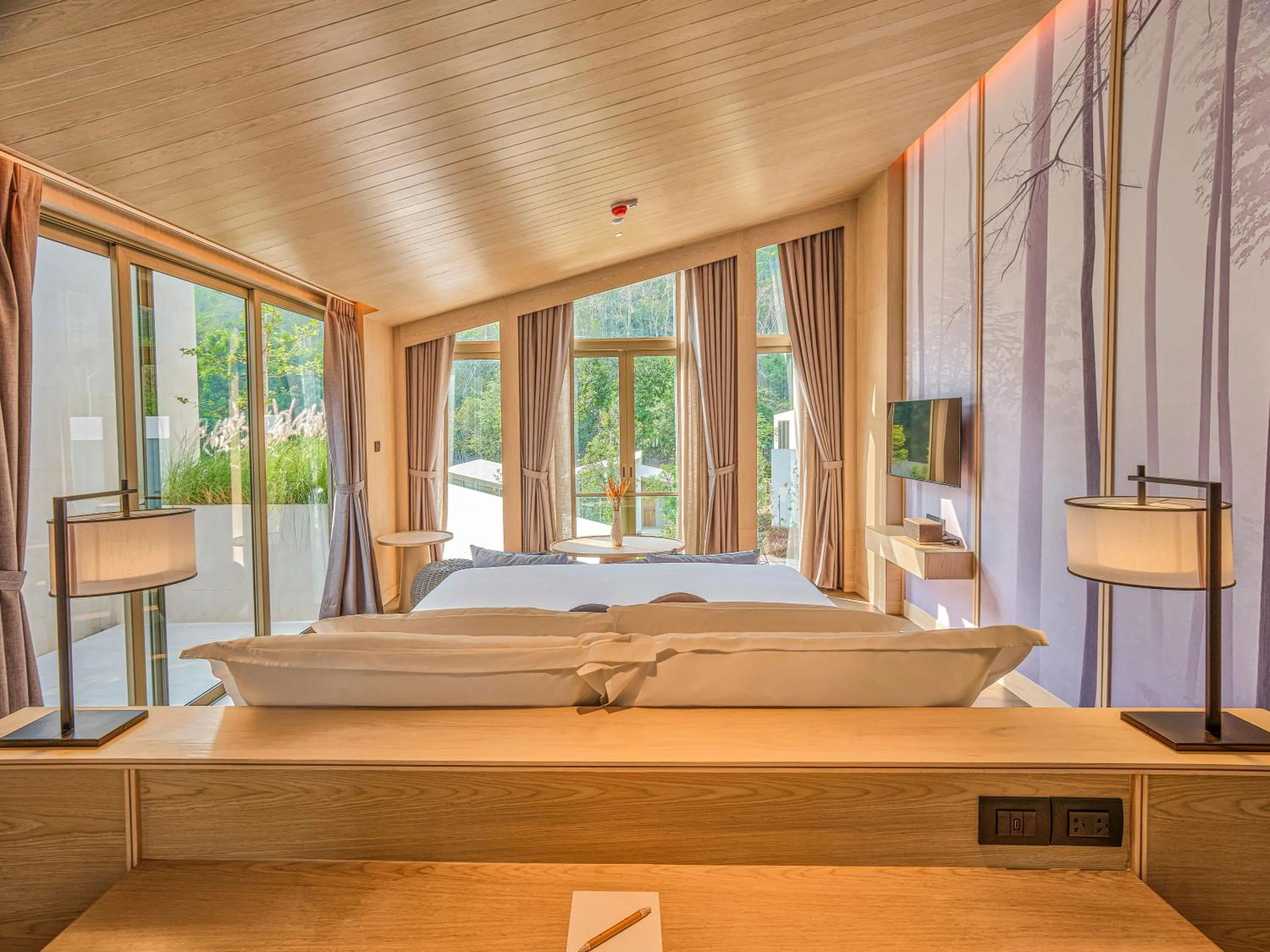 View (from property/room), Bed in Hotel MYS Khao Yai