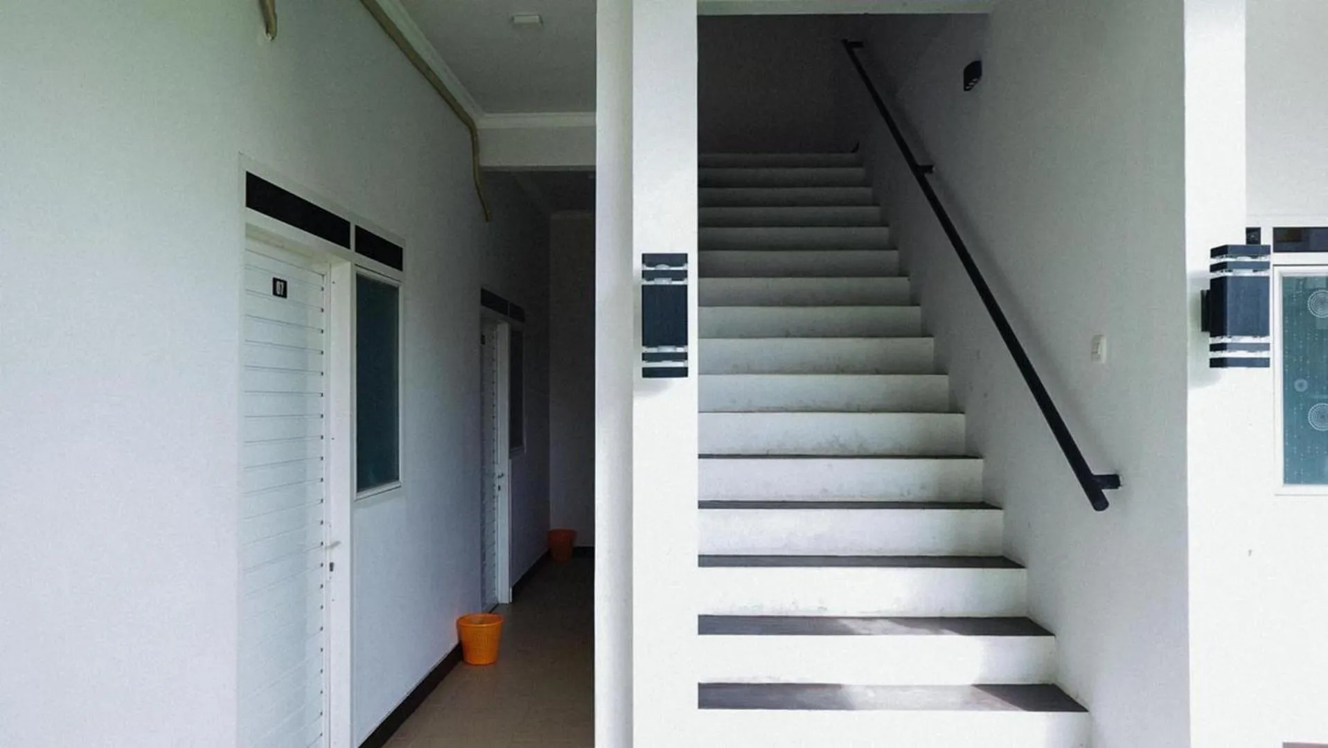 Property building in RedDoorz Syariah near RSUD Mataram Lombok 2