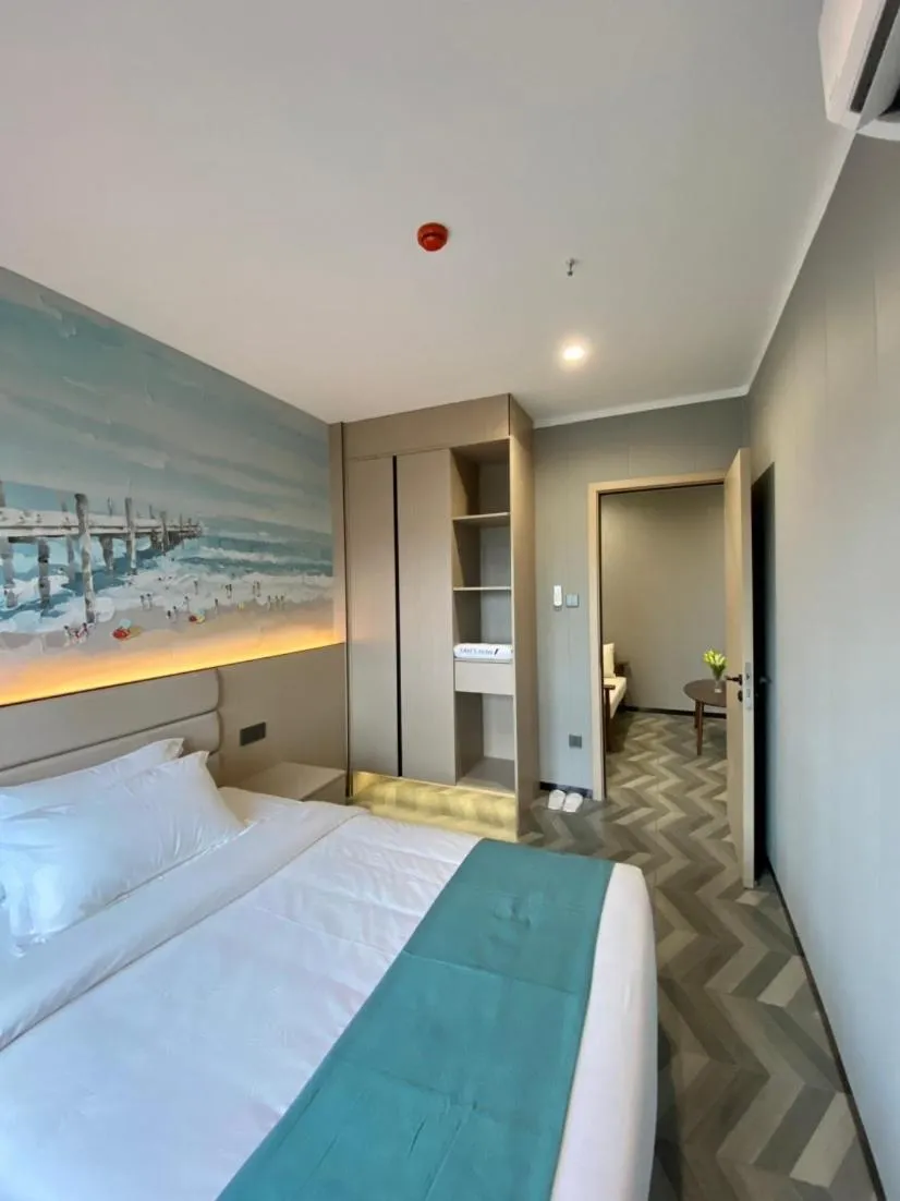 Bedroom, Bed in Fan's Hotel- Ormoc