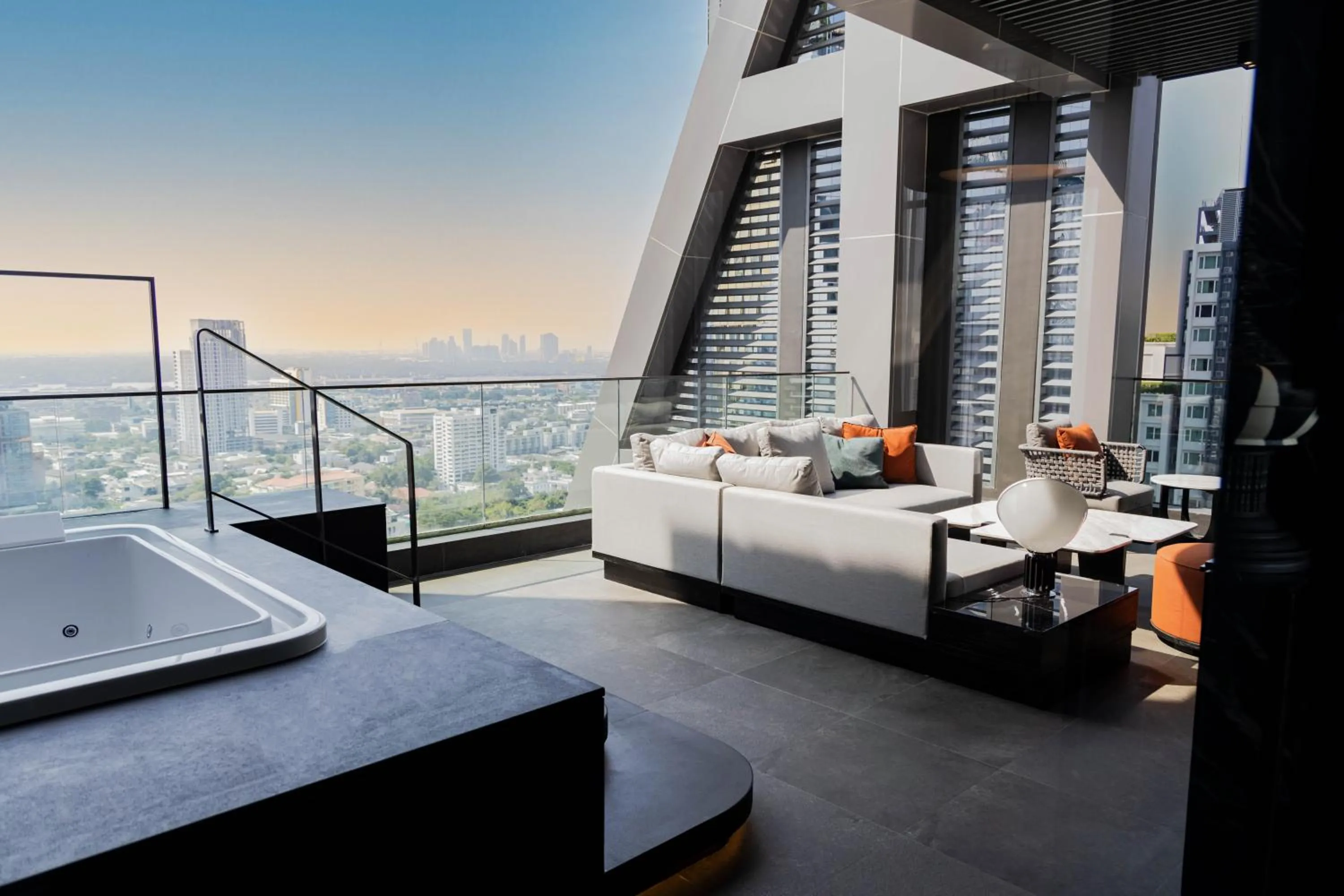 View (from property/room), Bed in InterContinental Bangkok Sukhumvit by IHG