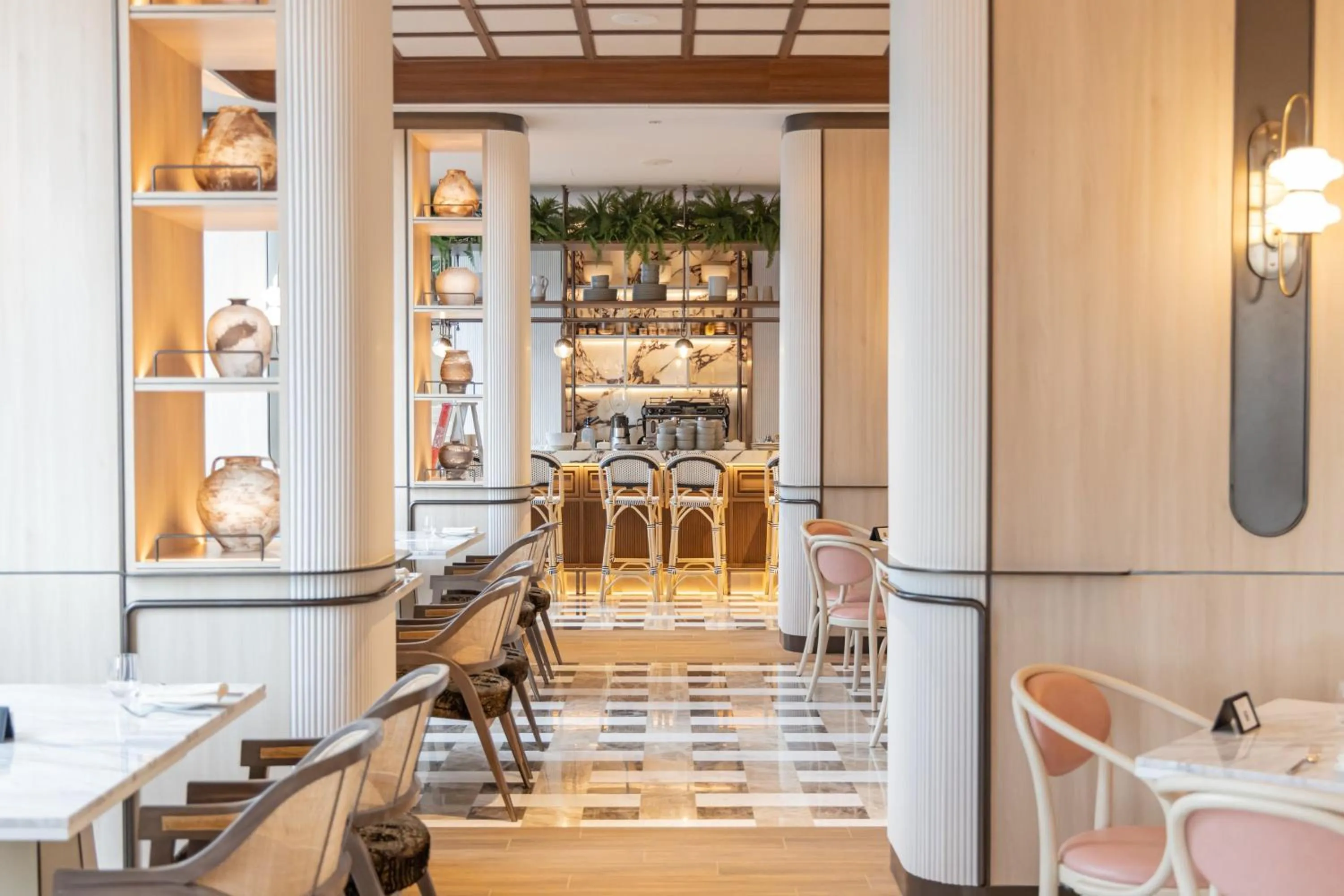 Restaurant/places to eat in InterContinental Bangkok Sukhumvit by IHG