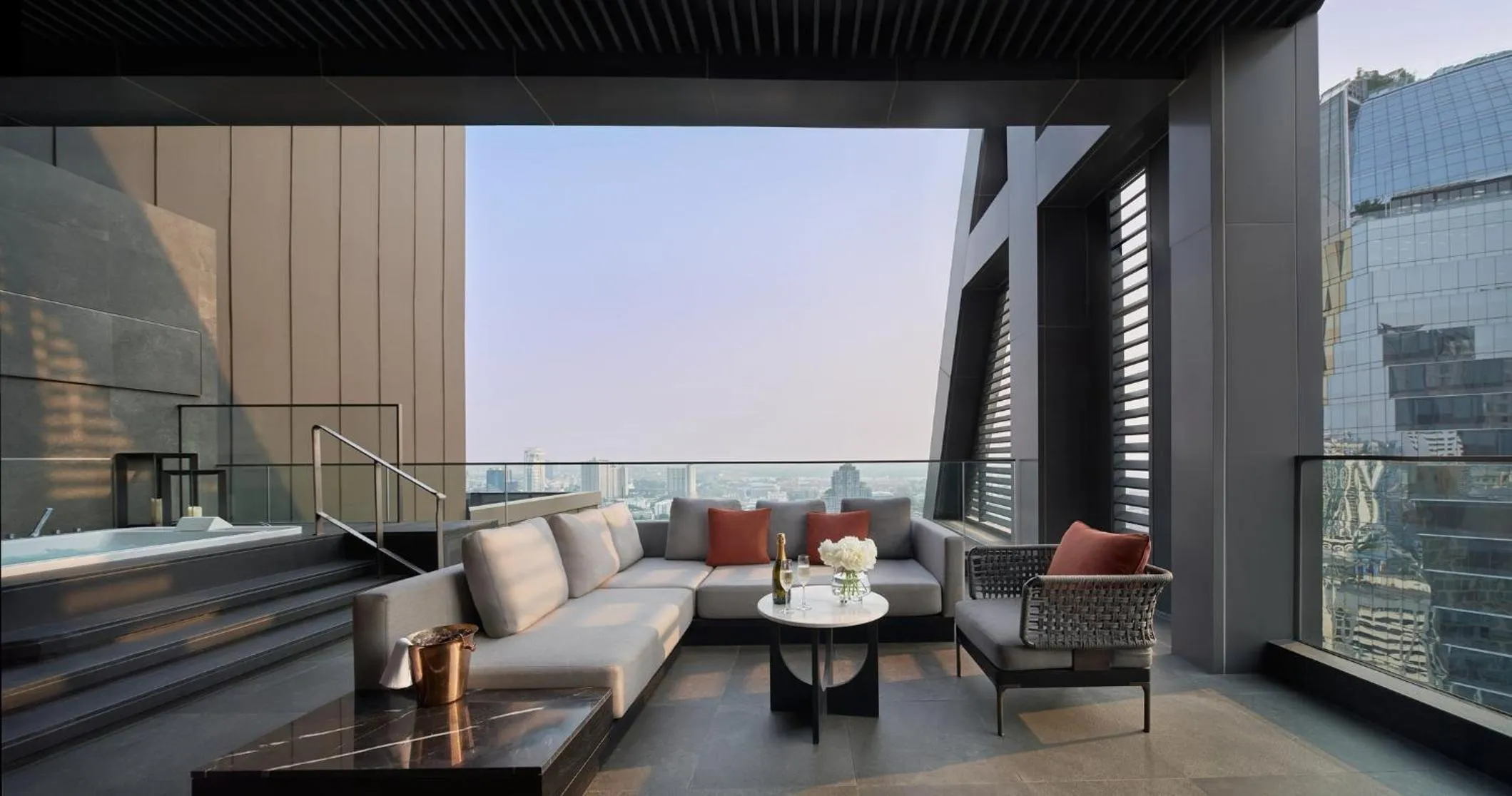 Photo of the whole room in InterContinental Bangkok Sukhumvit by IHG