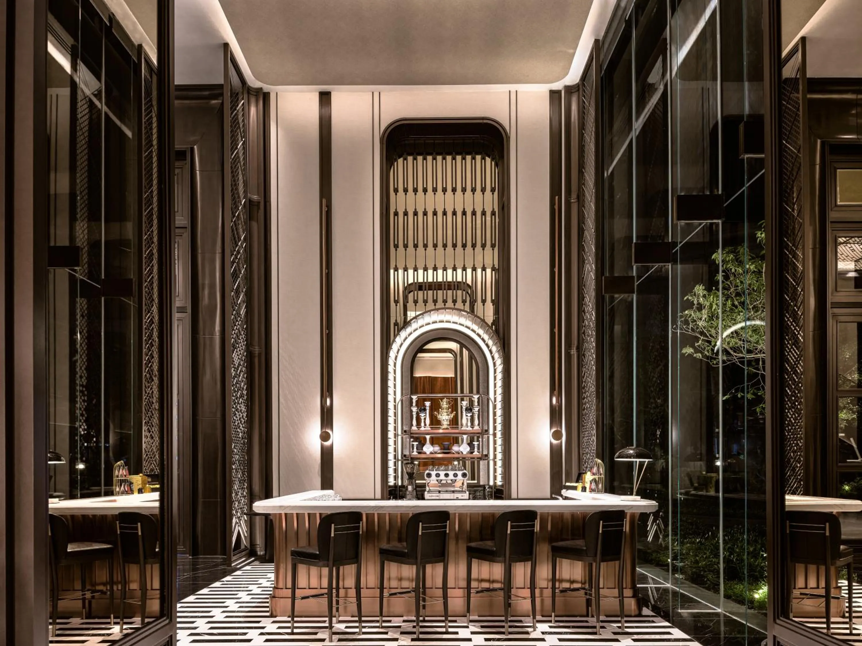 Restaurant/places to eat in InterContinental Bangkok Sukhumvit by IHG