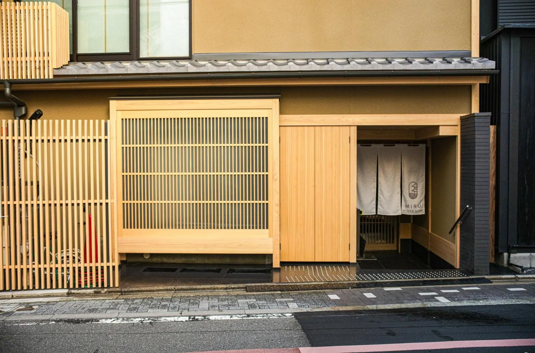 Property building in Miru Kyoto Gion