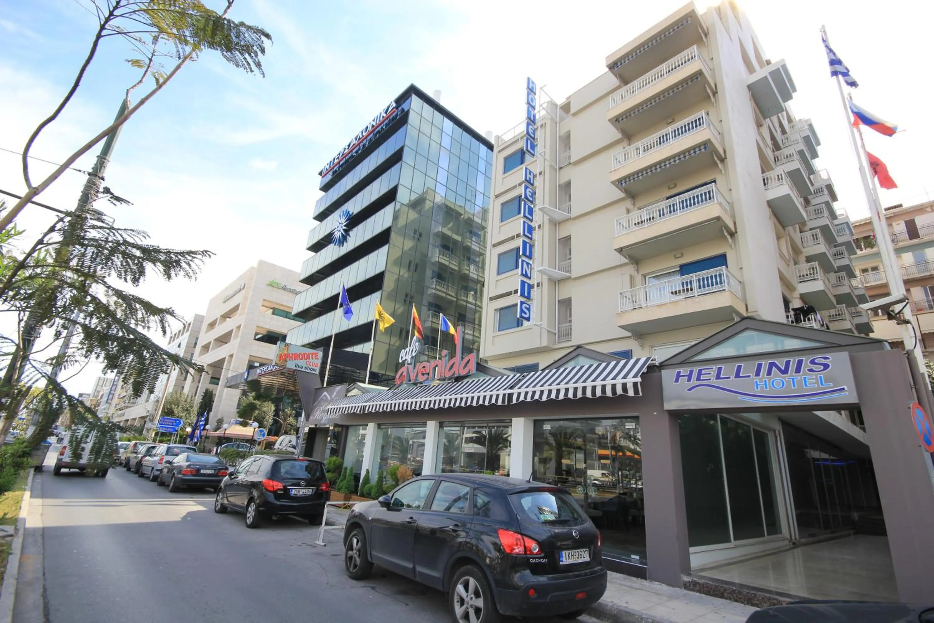 Facade/entrance in Hellinis Hotel