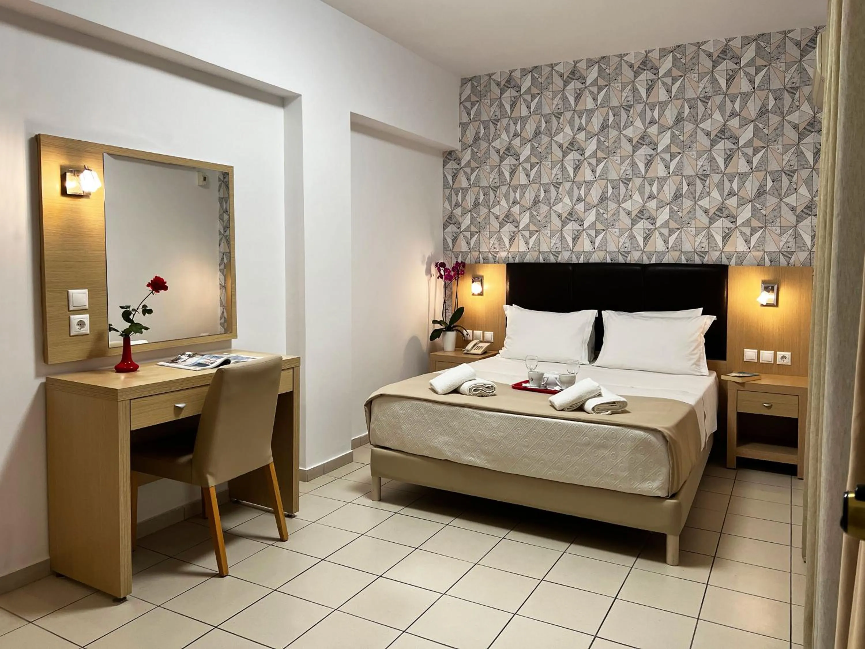 Bedroom, Bed in Caravel Hotel Apartments