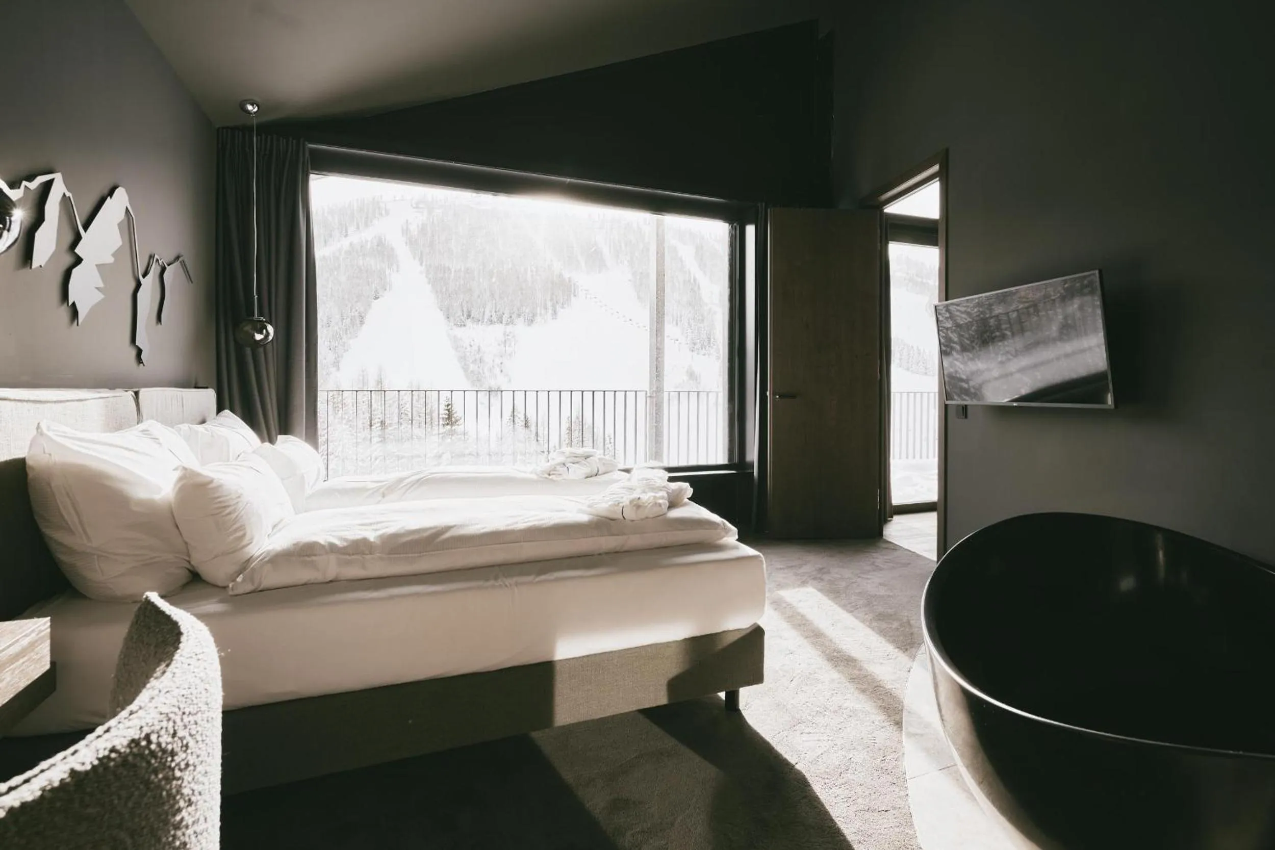 Photo of the whole room, Bed in TRIFORÊT alpin resort