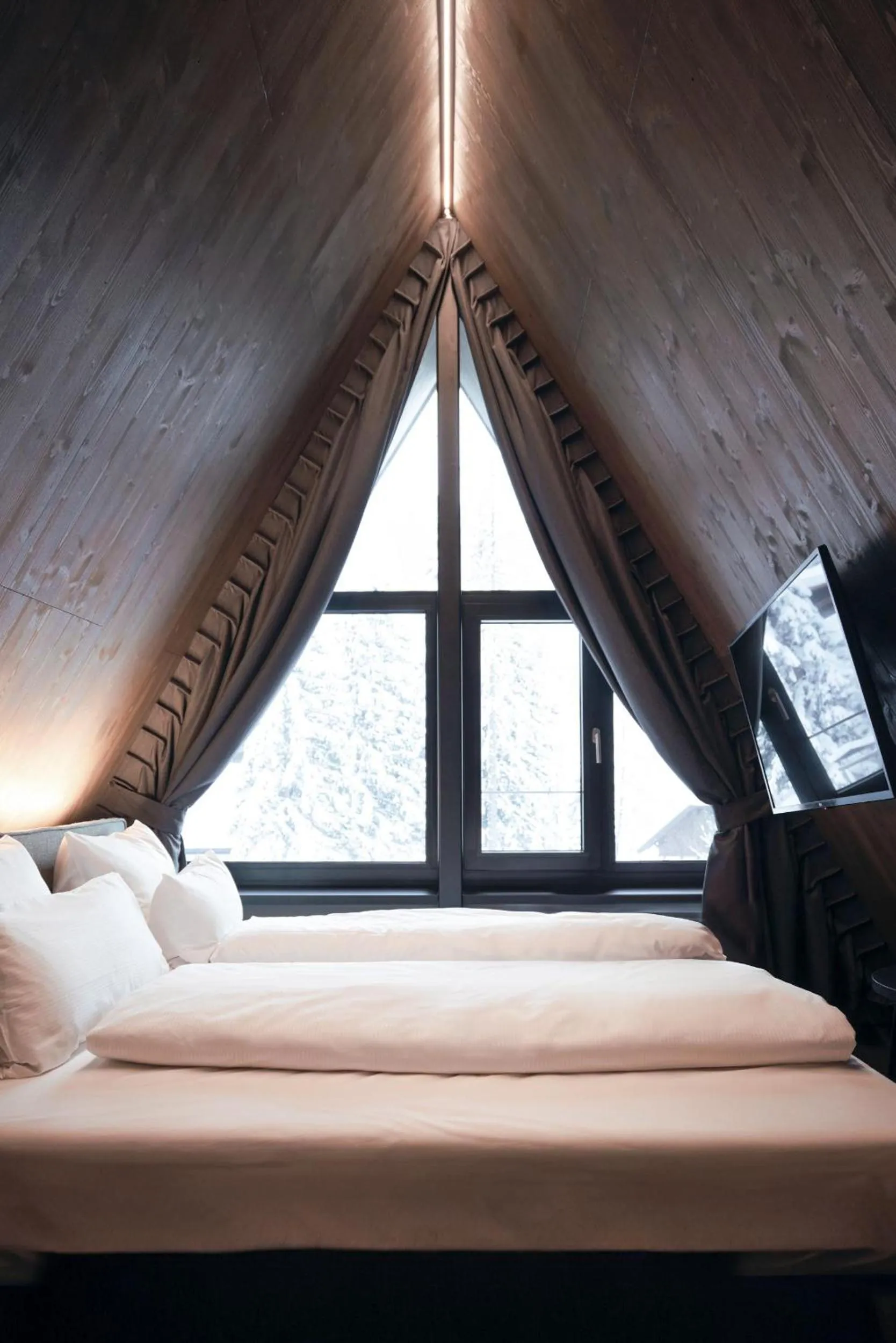 Photo of the whole room, Bed in TRIFORÊT alpin resort