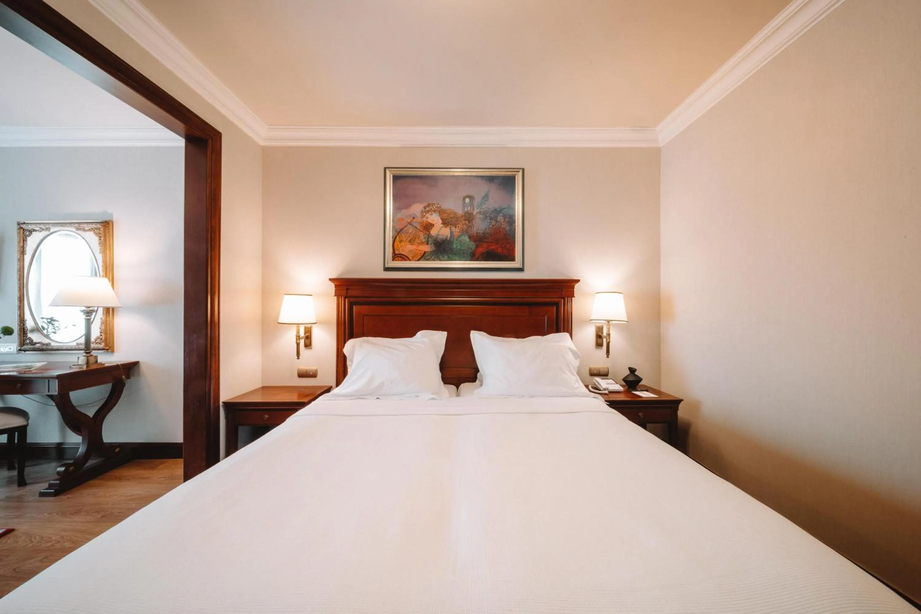 Photo of the whole room, Bed in Electra Palace Athens