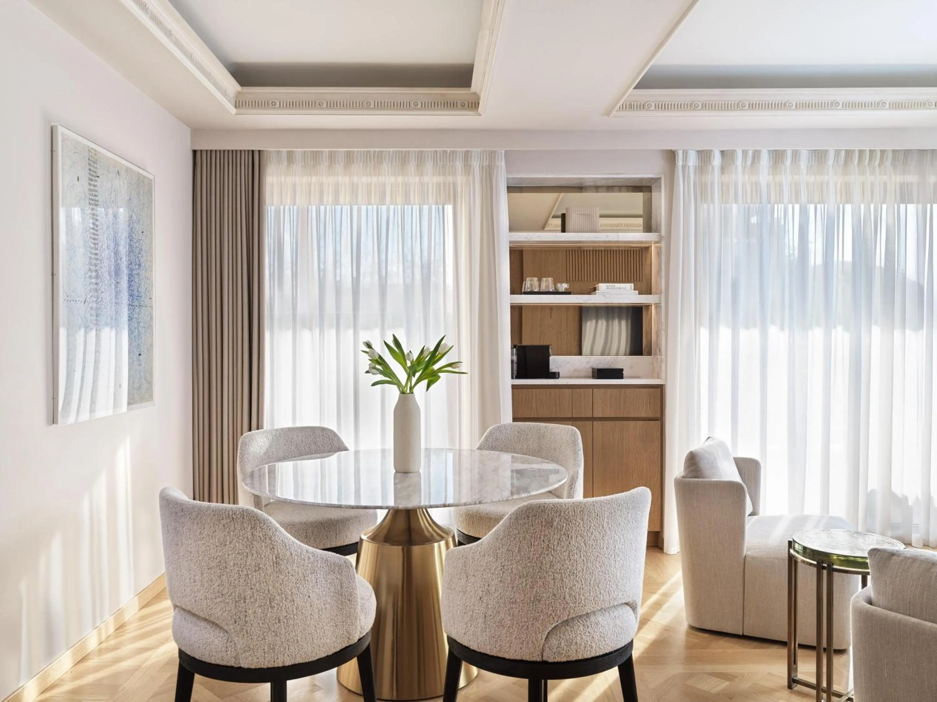 Photo of the whole room in Electra Palace Athens