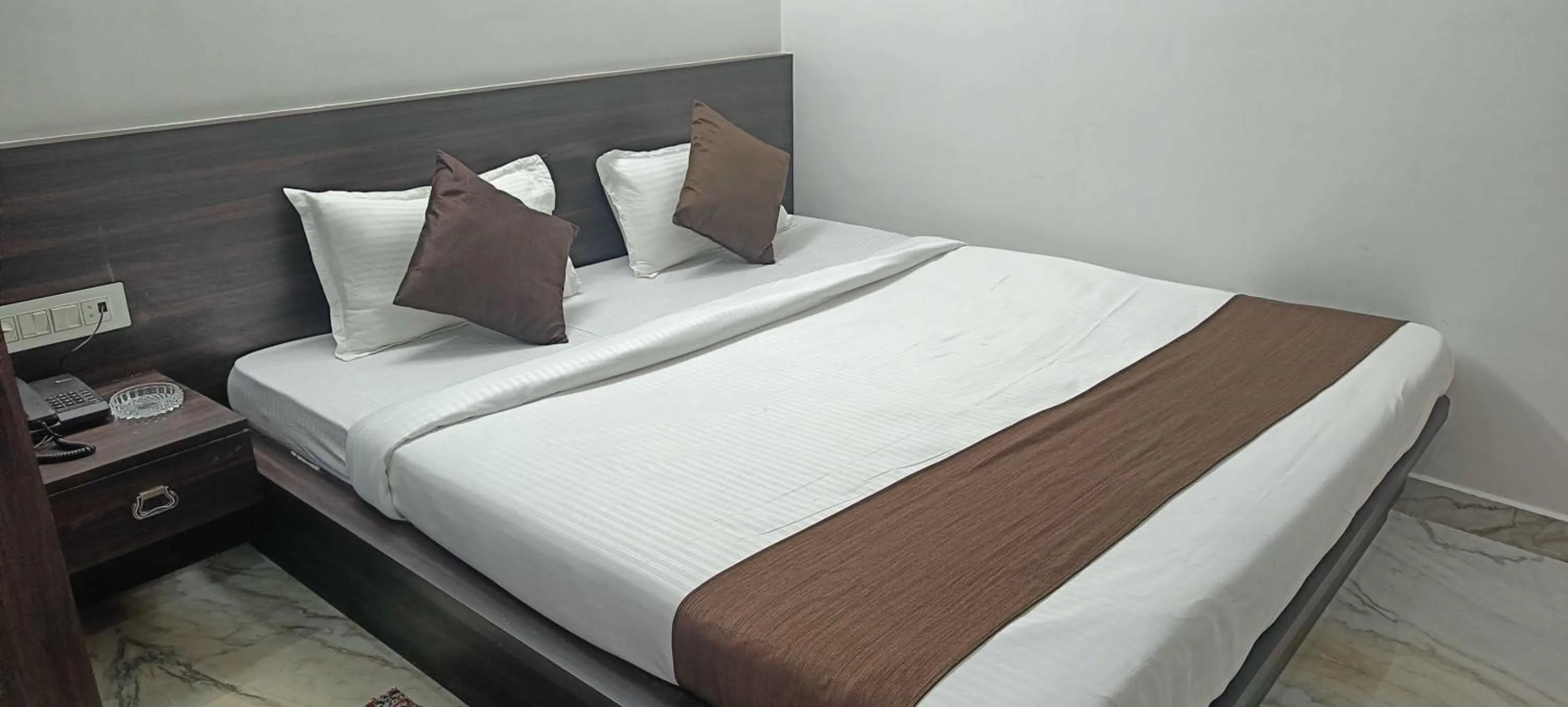 Bedroom in Super Hotel O Royal Inn