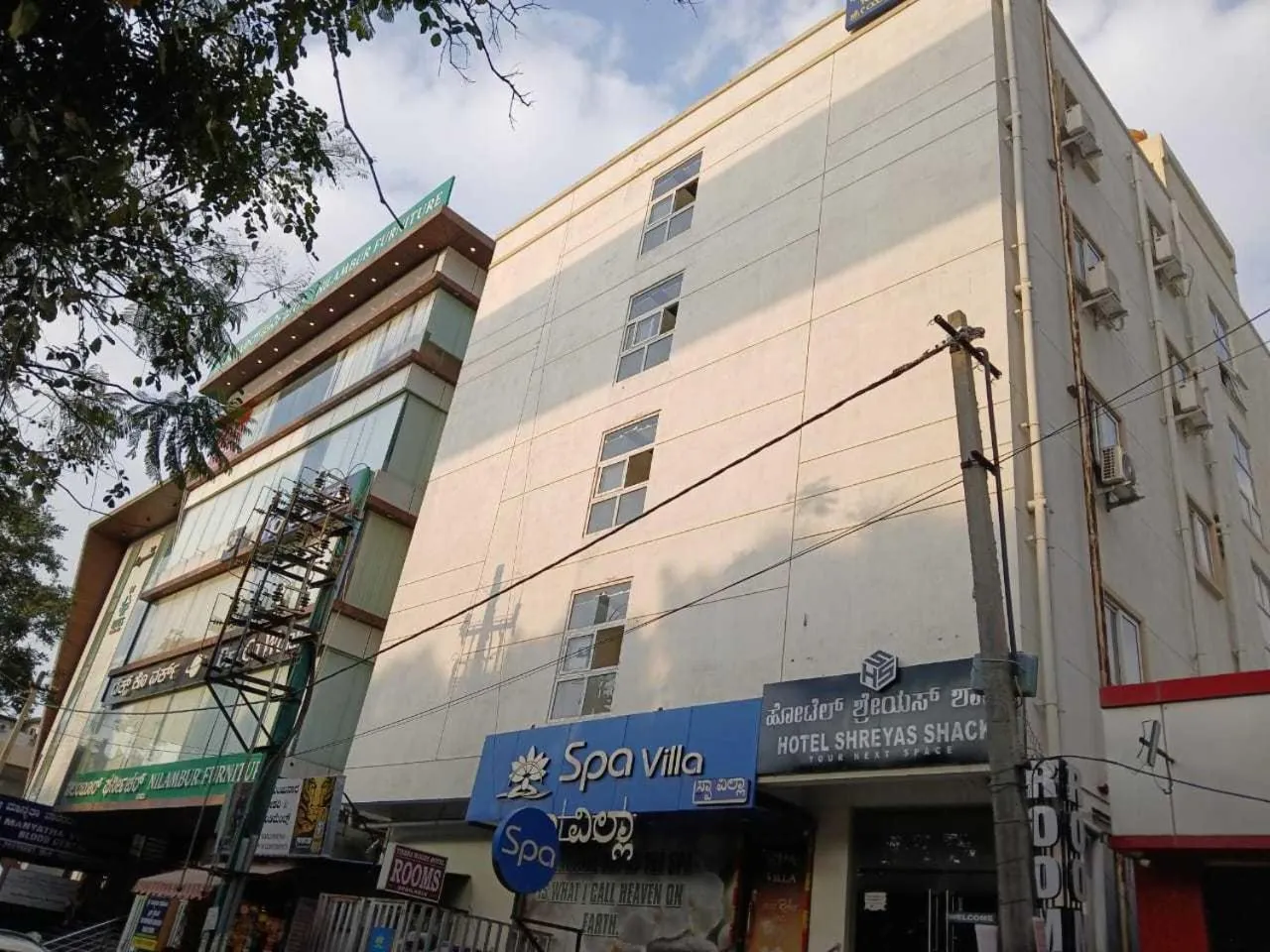 Facade/entrance in HOTEL O SHREYAS SHACK