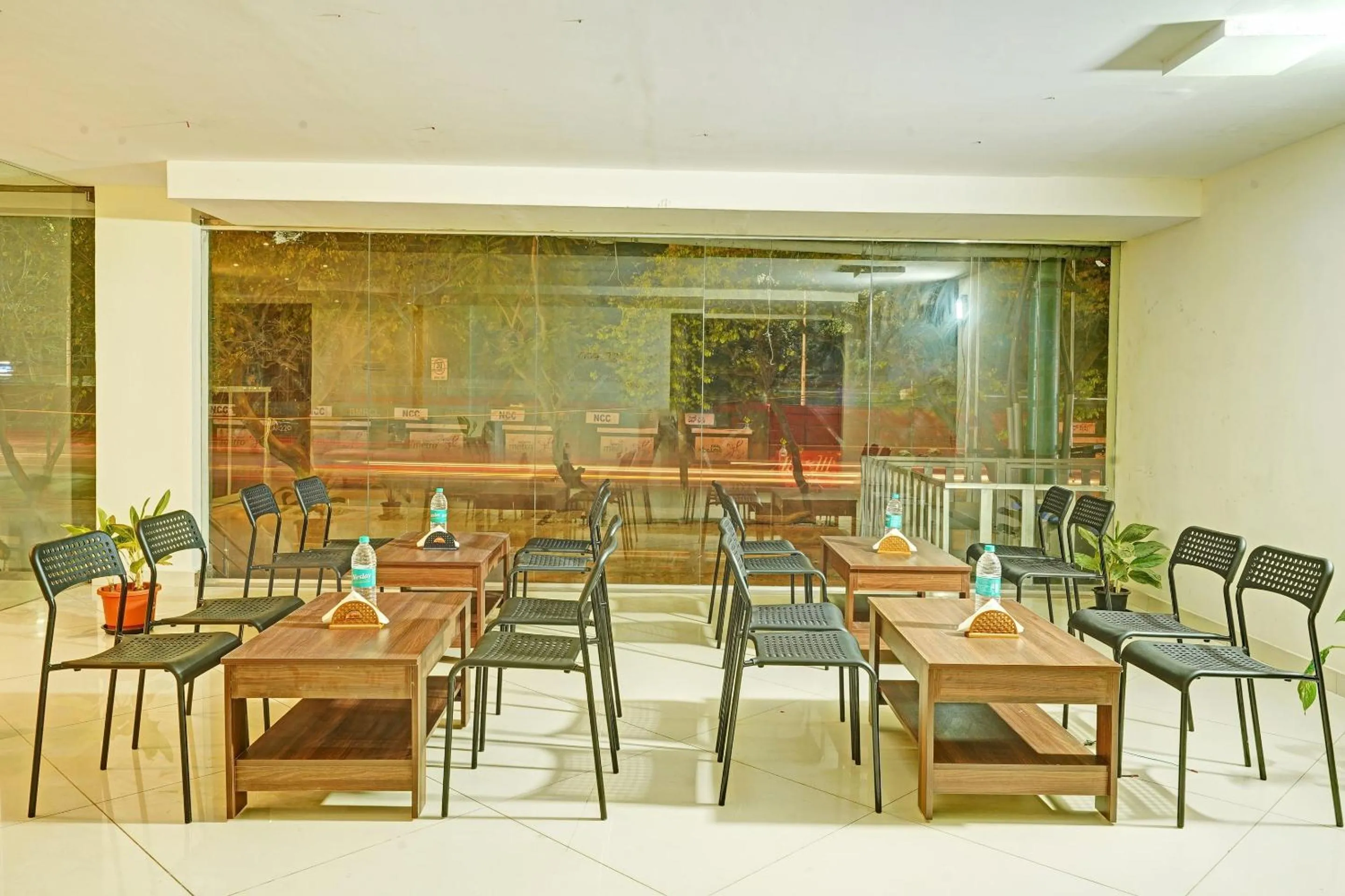 Restaurant/places to eat in HOTEL O SHREYAS SHACK