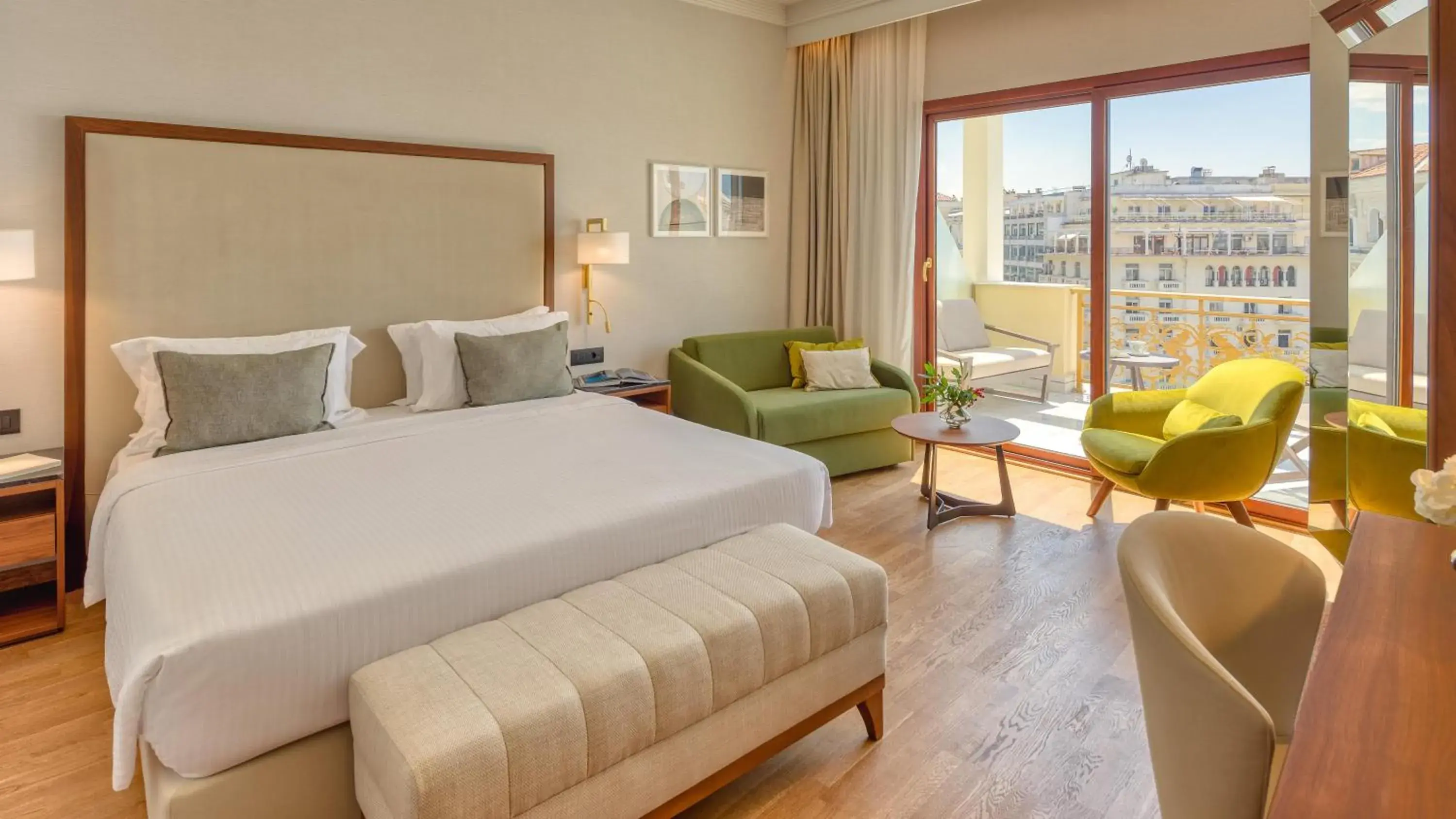 Photo of the whole room, Bed in Electra Palace Thessaloniki Photo of the whole room, Bed in Electra Palace Thessaloniki