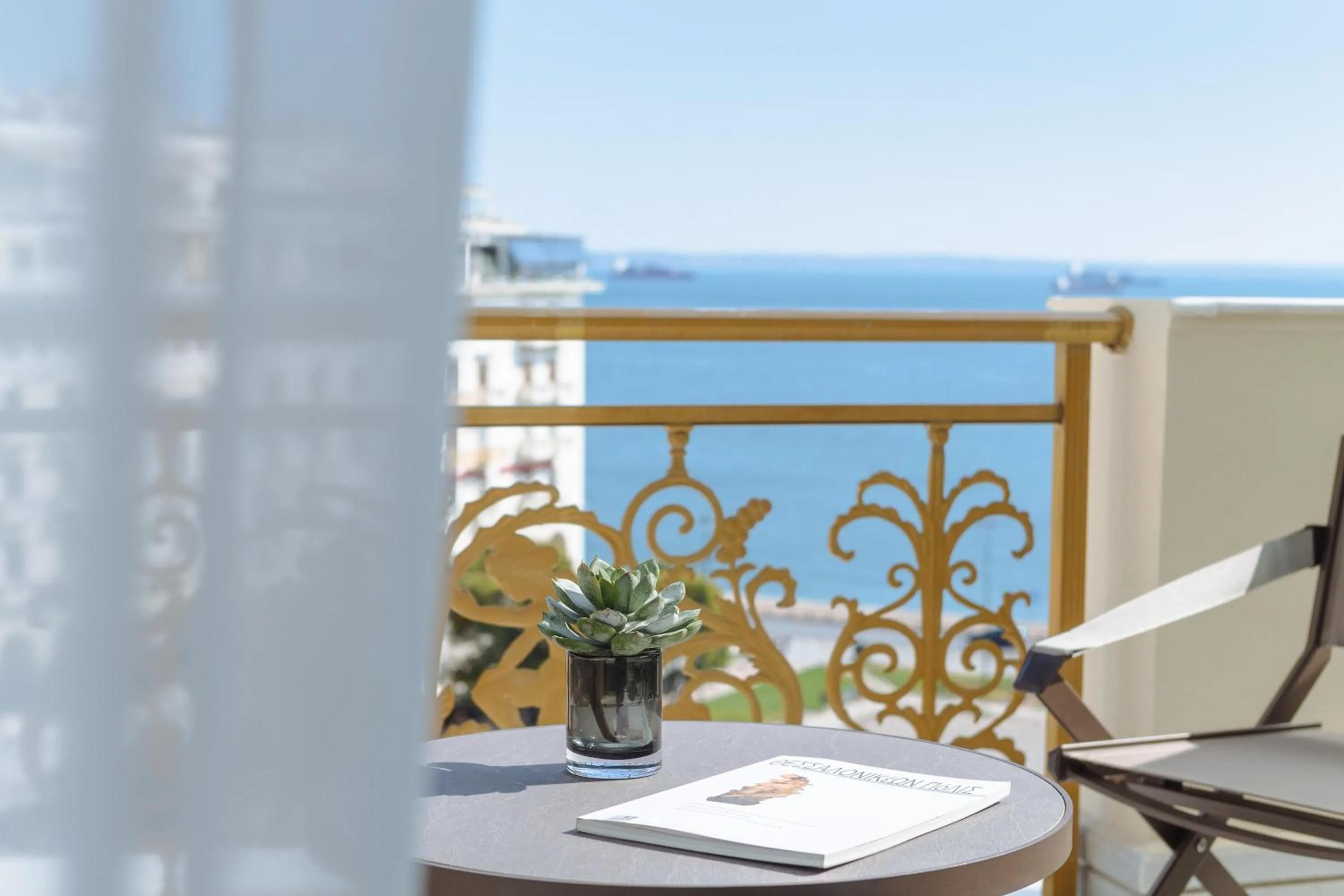 Photo of the whole room in Electra Palace Thessaloniki