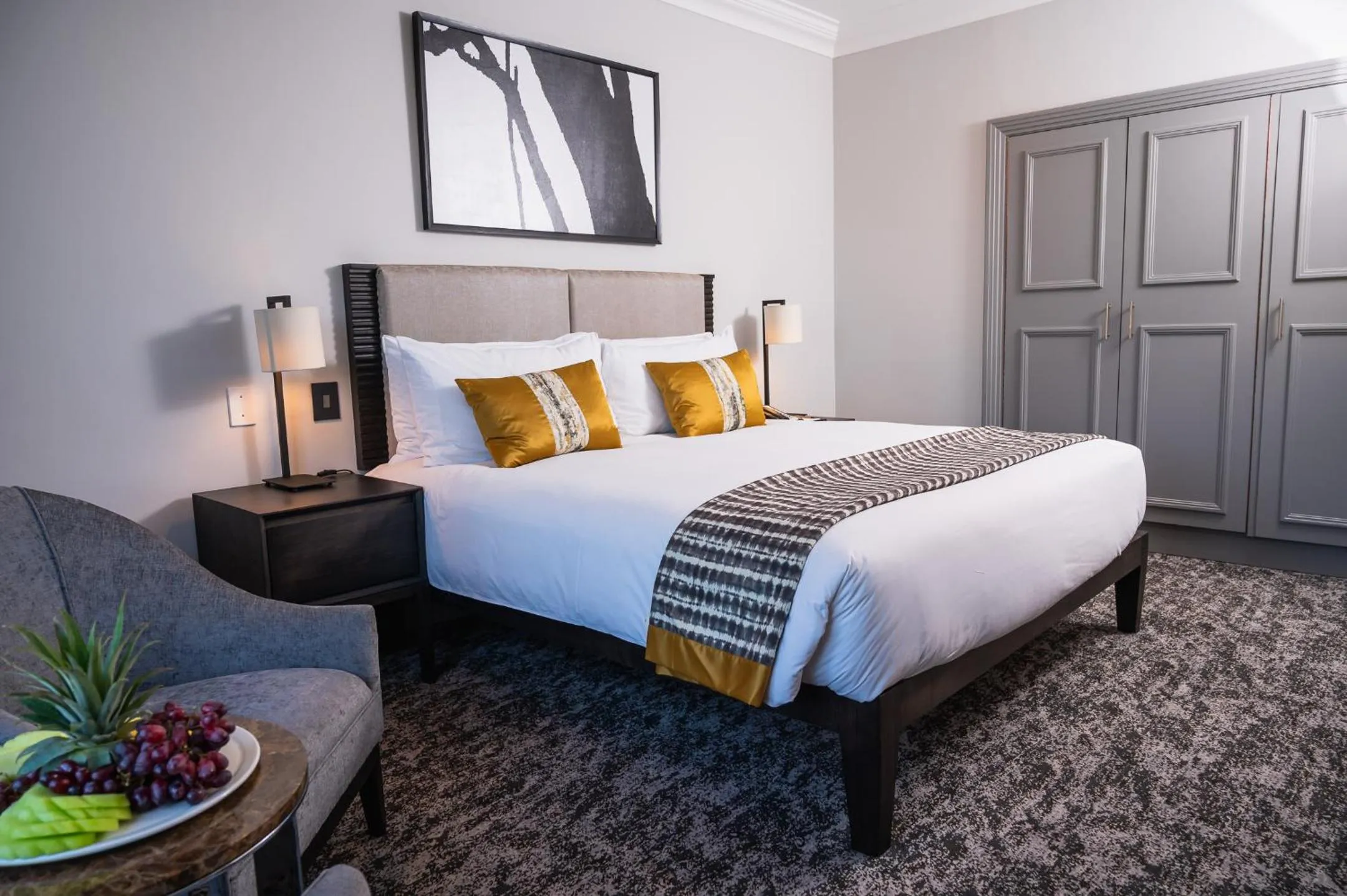 Bed in Golden Horse Hotel