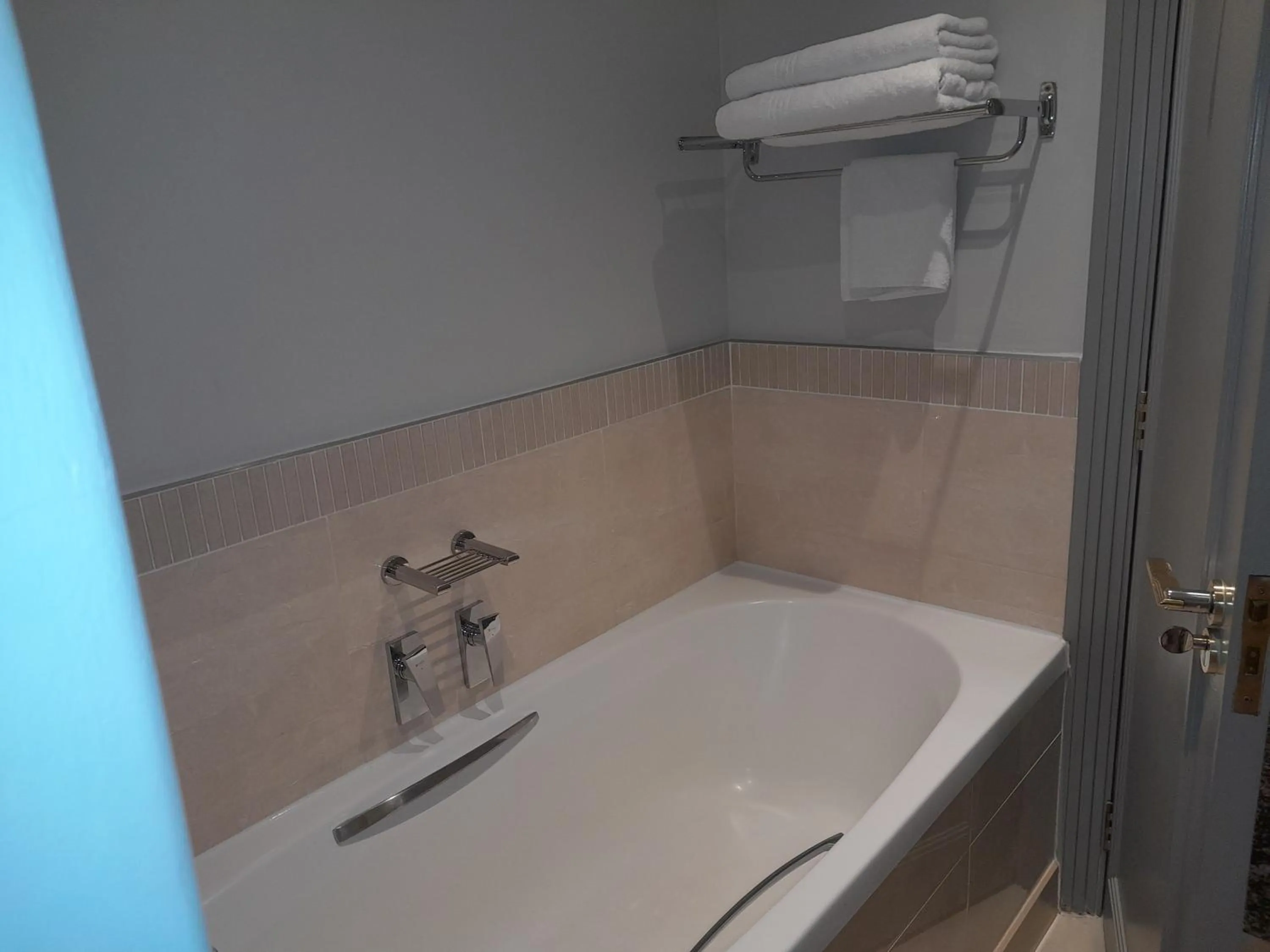 Bathroom in Golden Horse Hotel