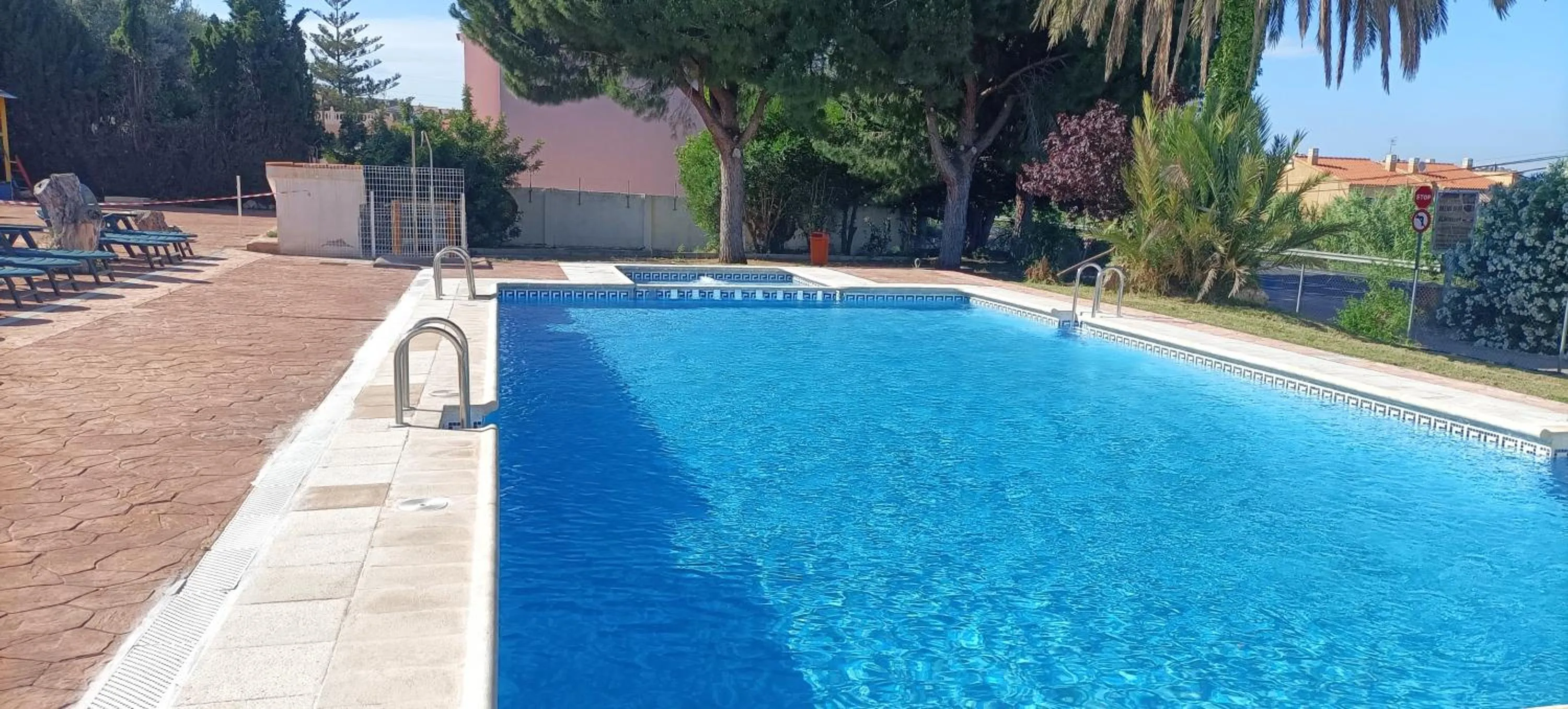 Swimming pool in Apartamentos Sol y Luna 3000