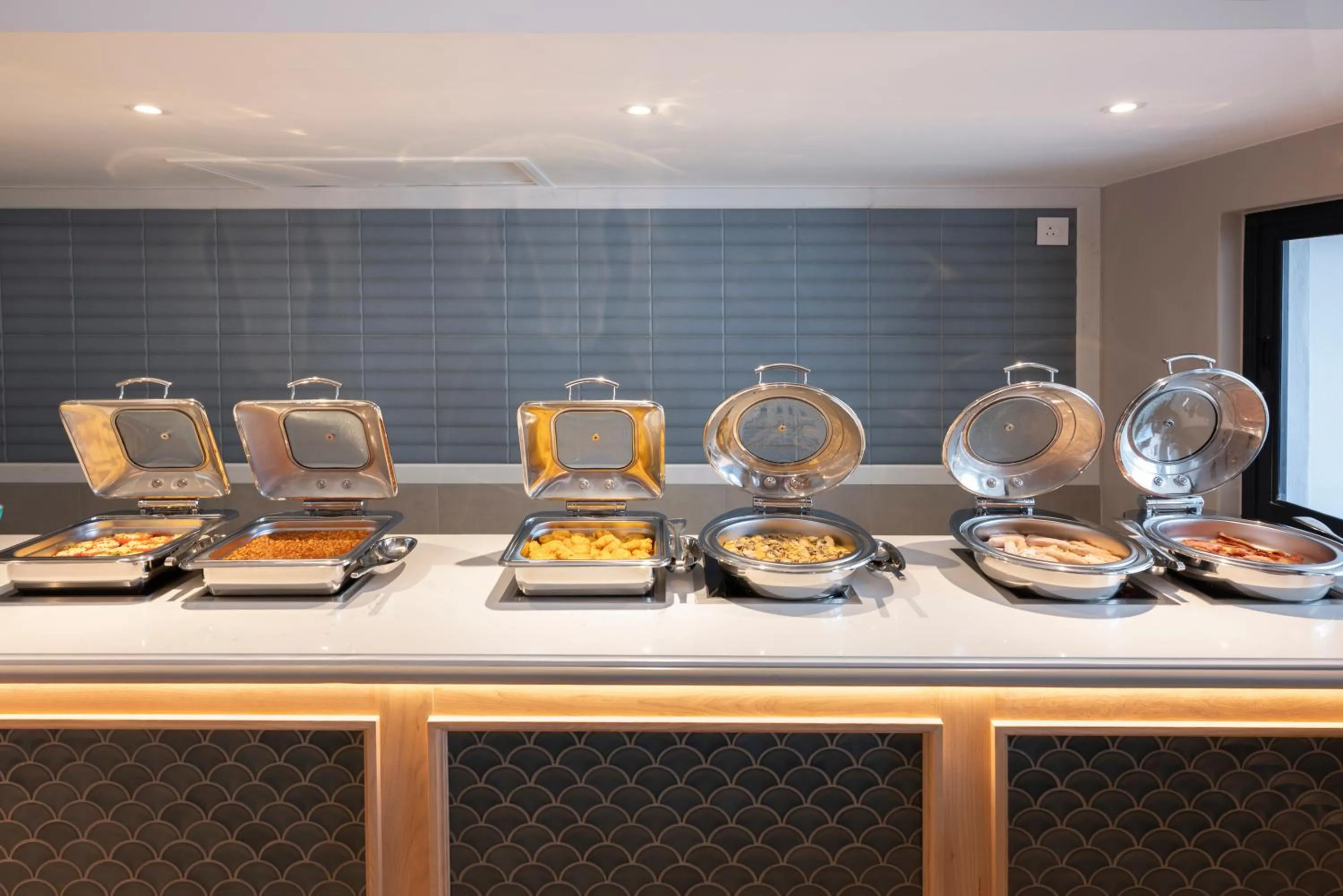 Breakfast in Garden Route Hotel