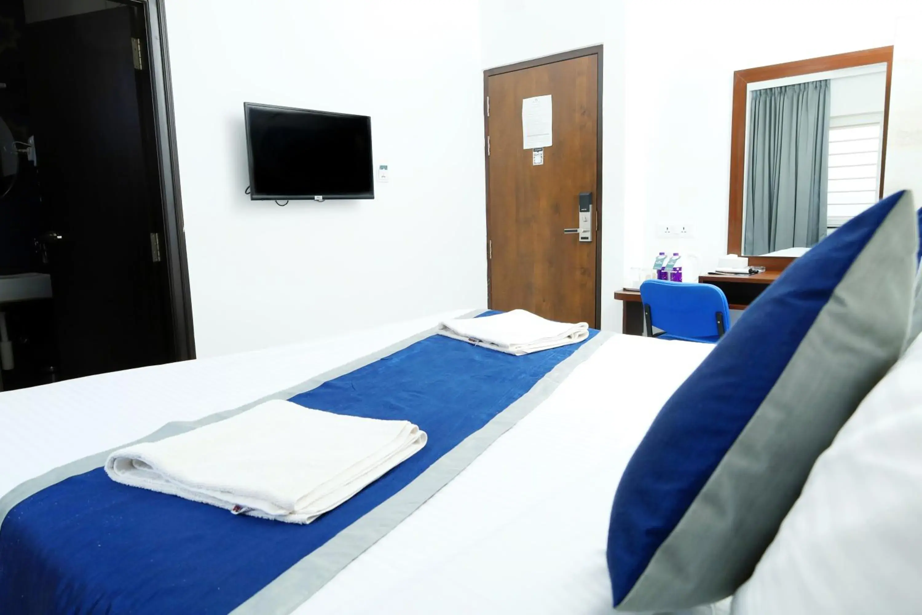 View (from property/room), Bed in Felix Inn - Manyata Tech Park View (from property/room), Bed in Felix Inn - Manyata Tech Park