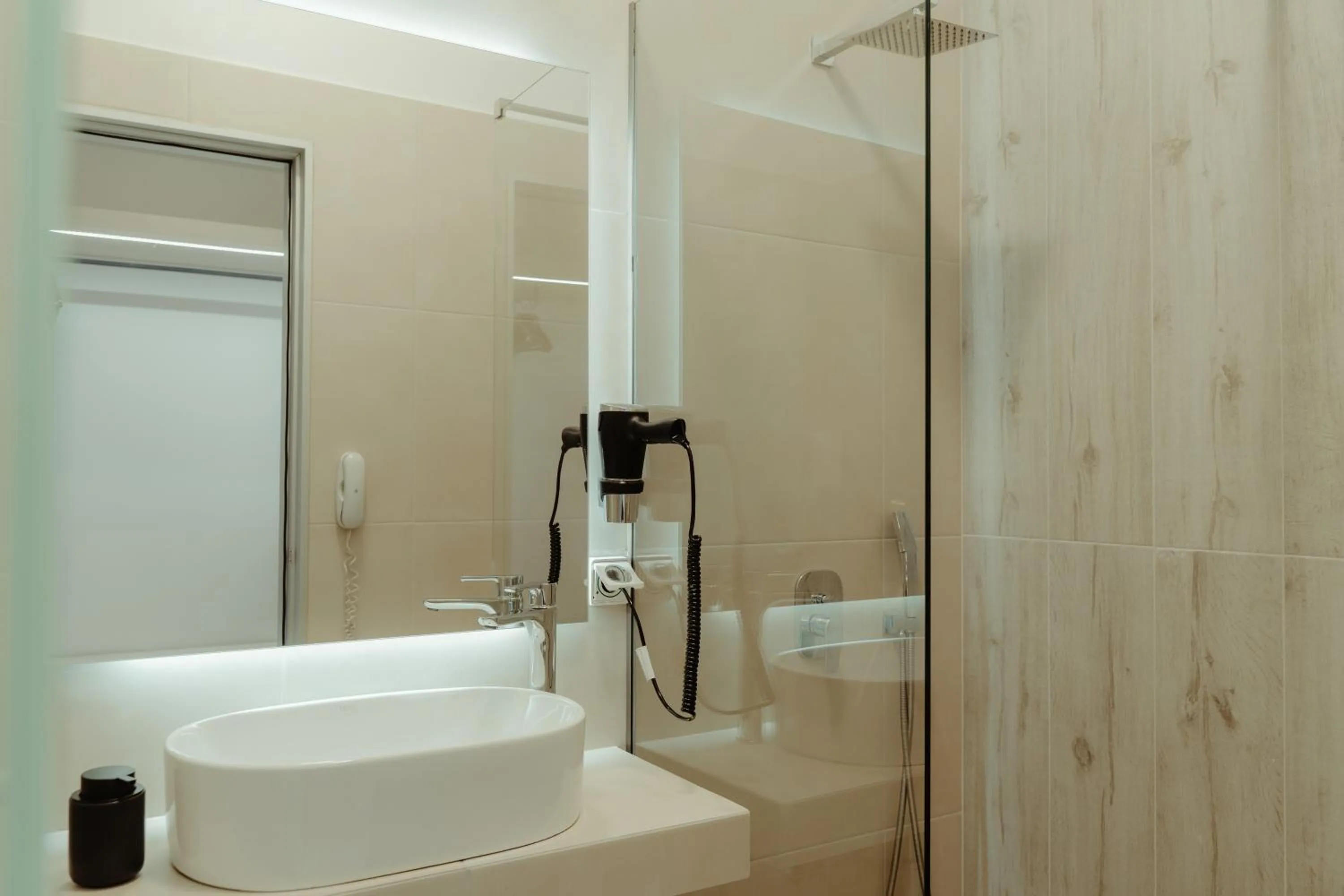 Shower in Limanaki Hotel