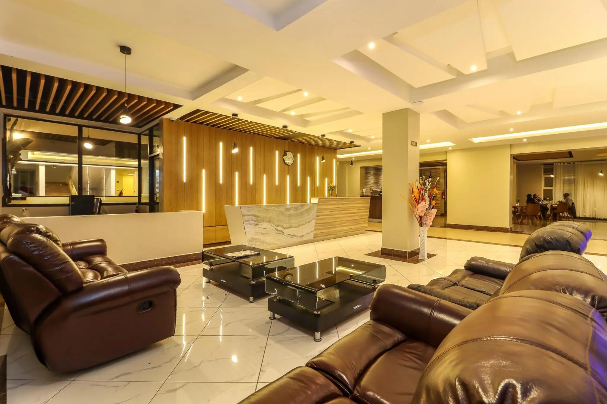 Lobby or reception in Dallas Premiere Hotel