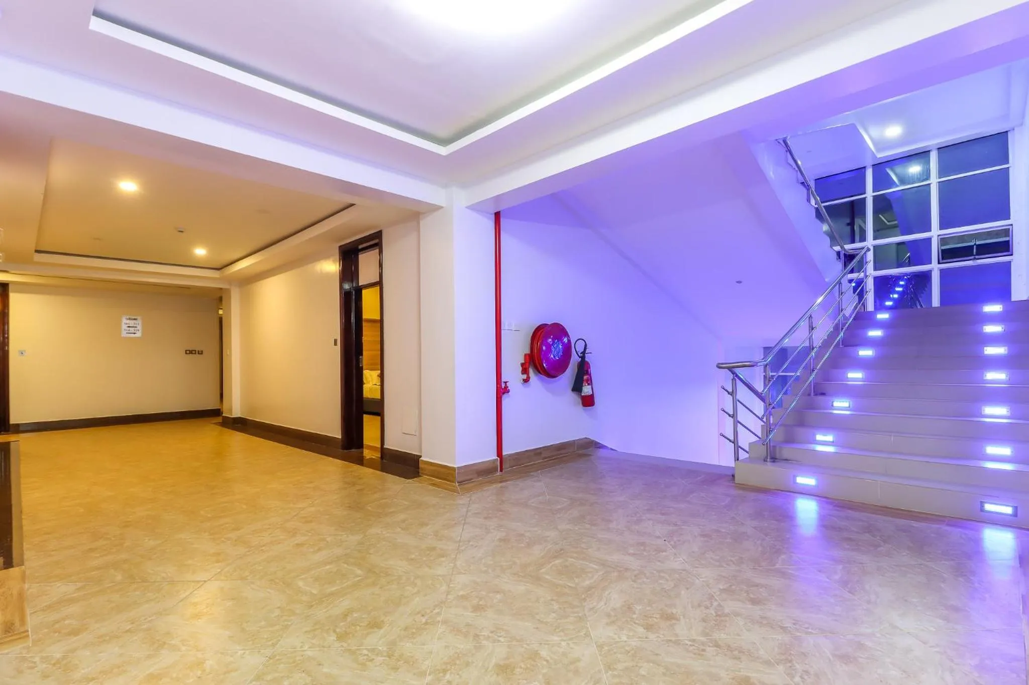 Property building in Dallas Premiere Hotel