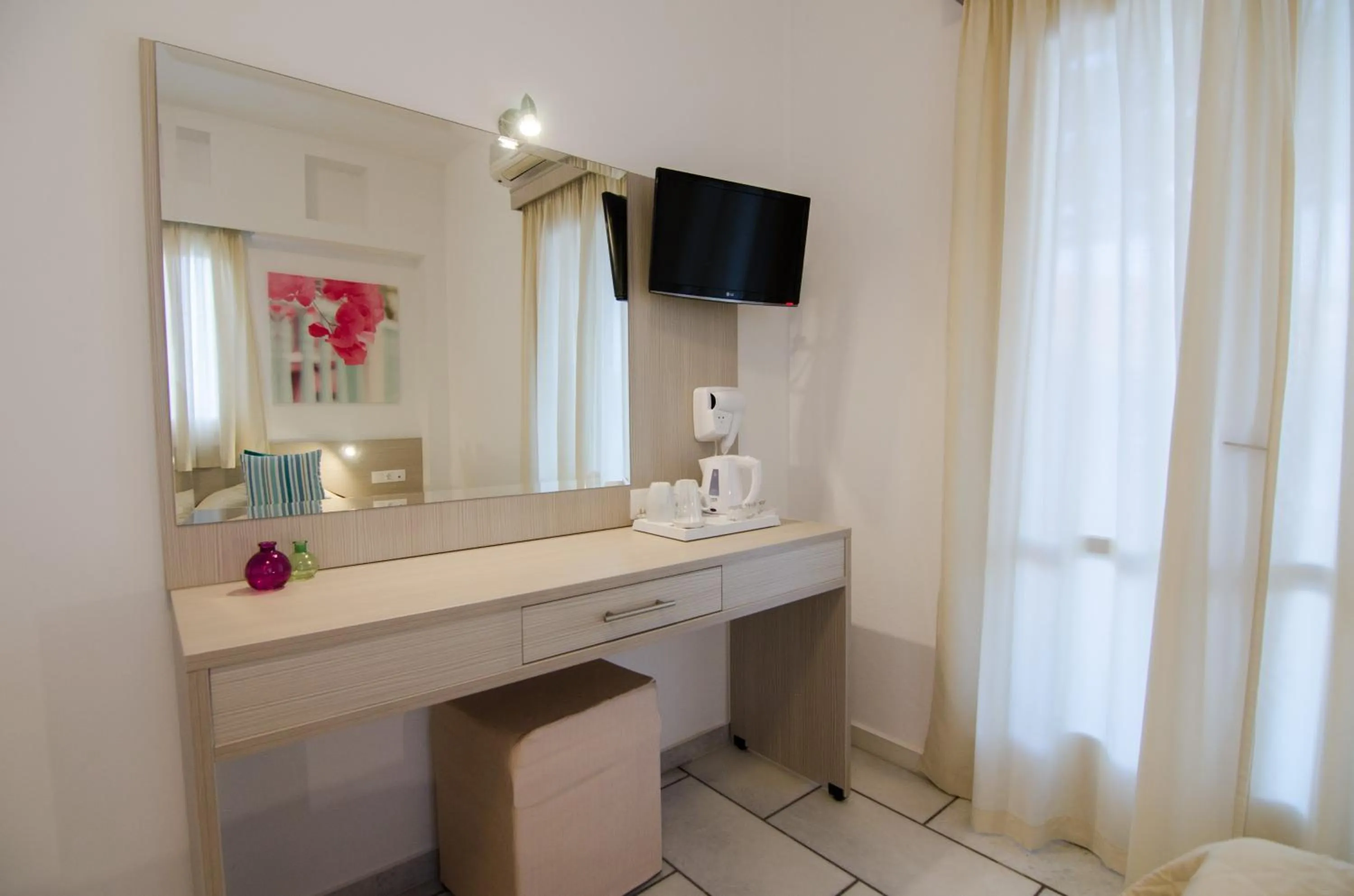 Decorative detail in Brother's Hotel