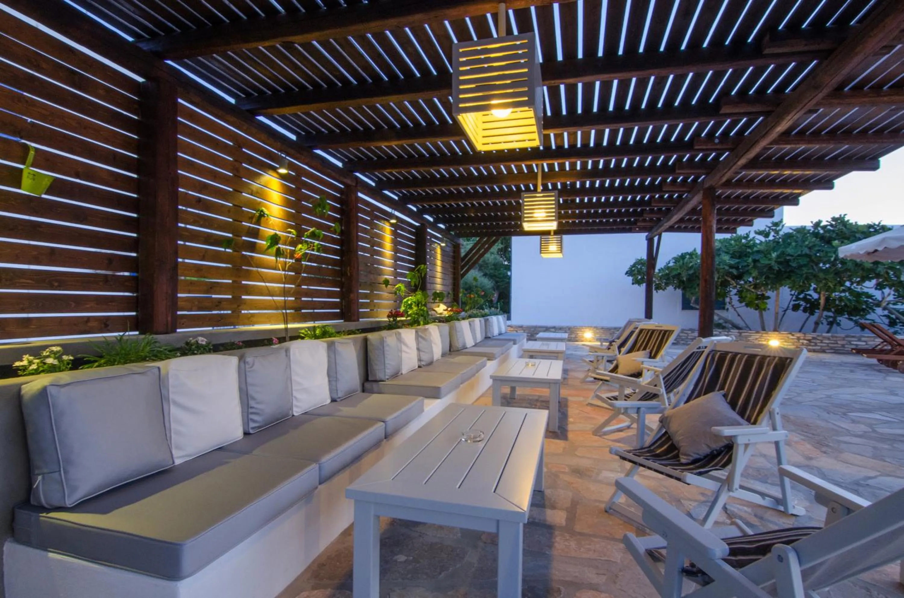 Area and facilities in Brother's Hotel