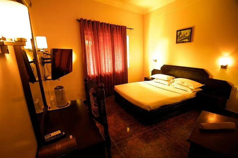 Bed in HOTEL RESIDENCY PARK