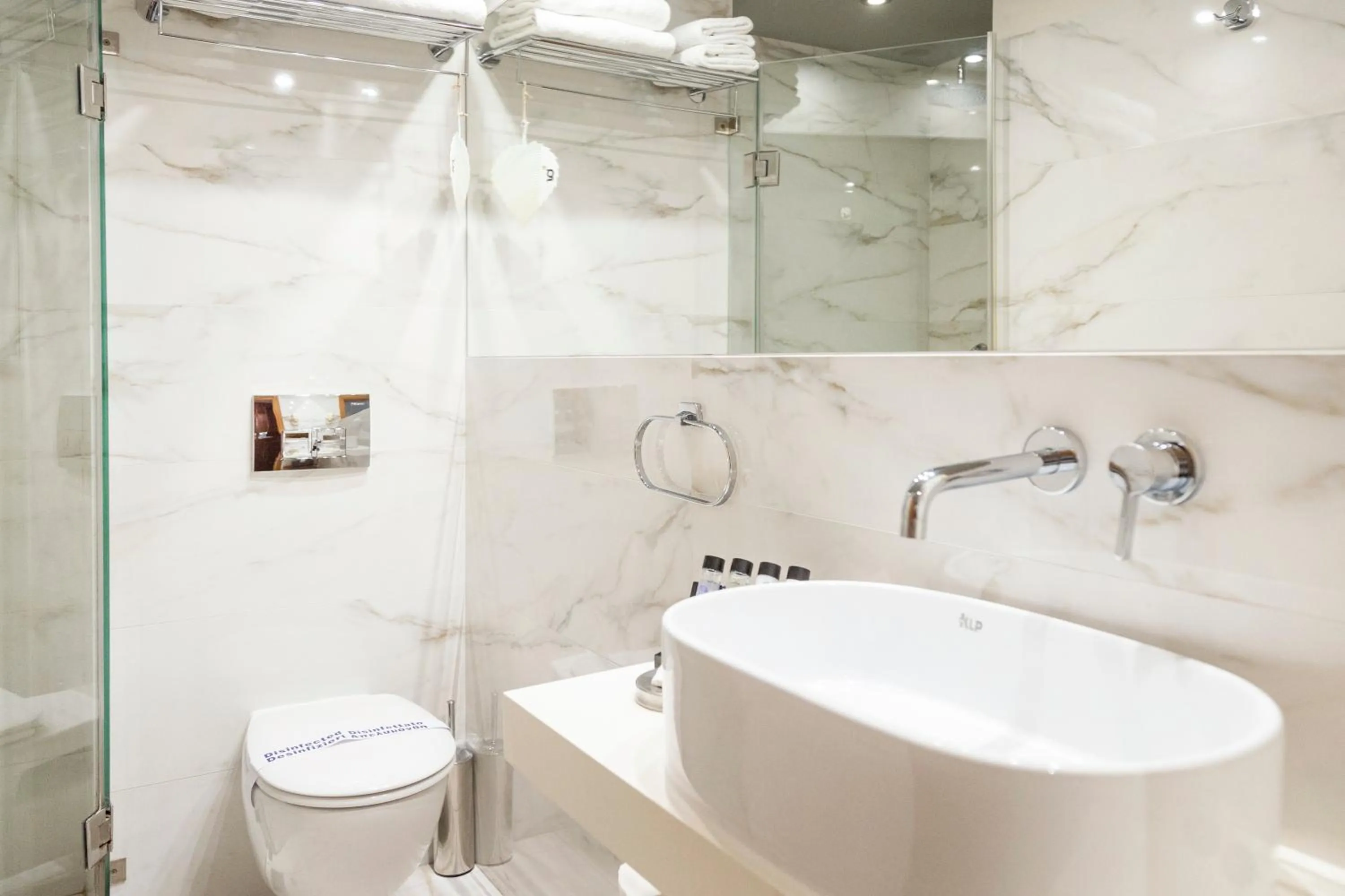 Bathroom in Golden Star City Resort