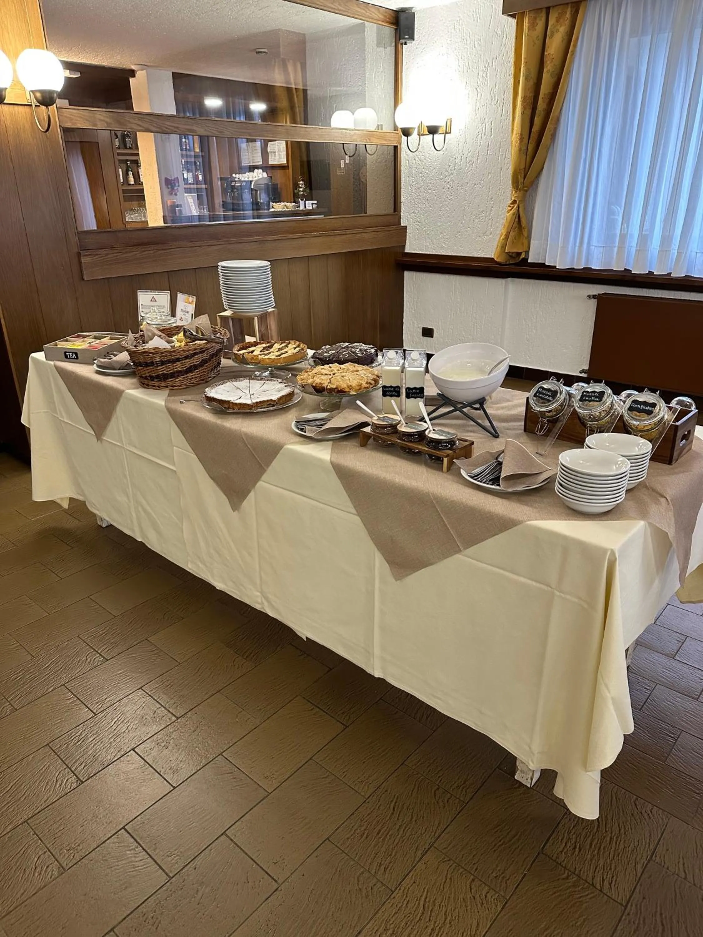 Food and drinks in Hotel Alle Tre Baite