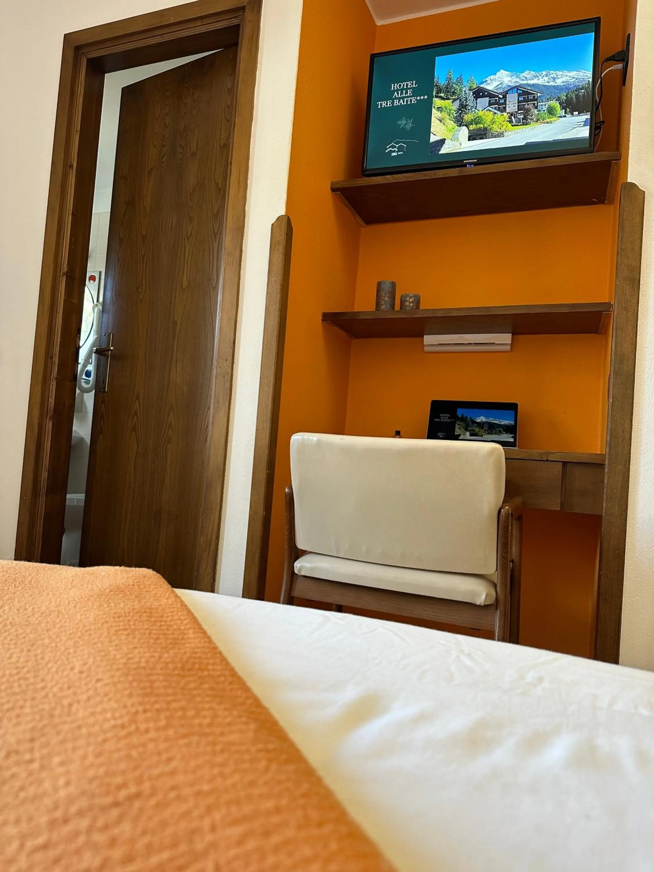 TV and multimedia, Bed in Hotel Alle Tre Baite