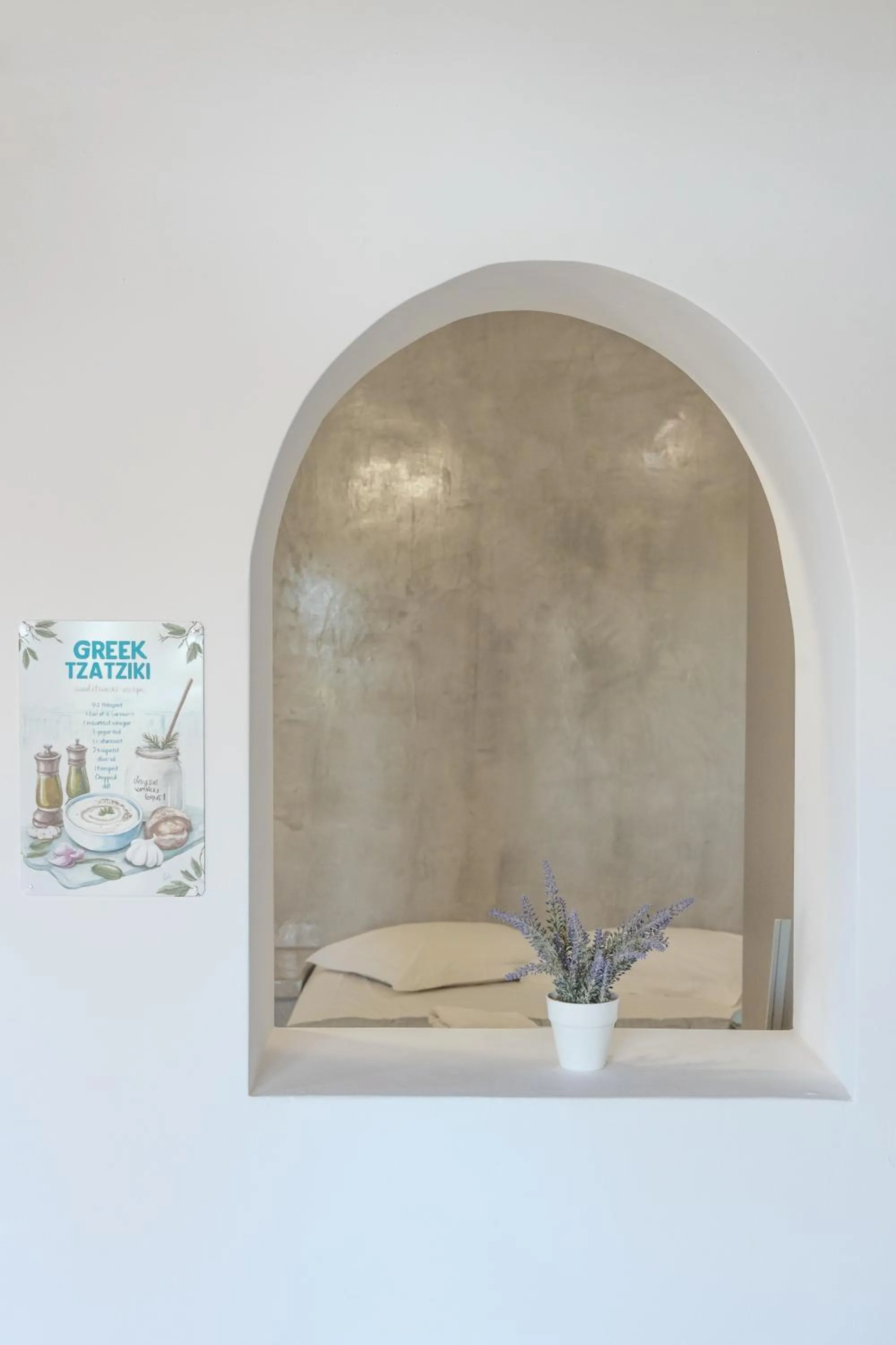Birds Villa Apartments with Heated Pool - Including Car and Breakfast