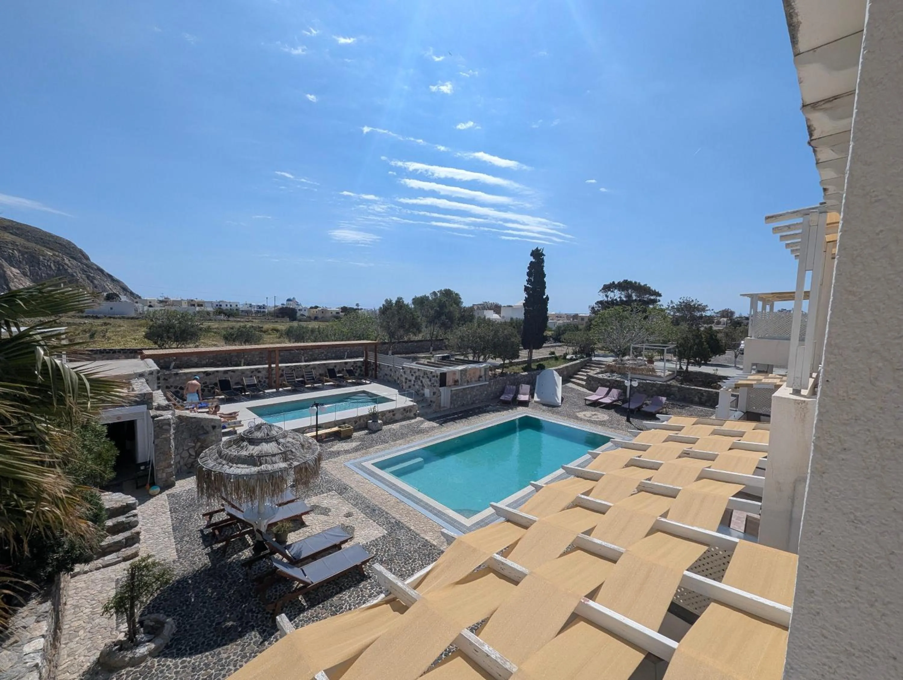 Property building in Birds Villa Apartments with Heated Pool - Including Car and Breakfast