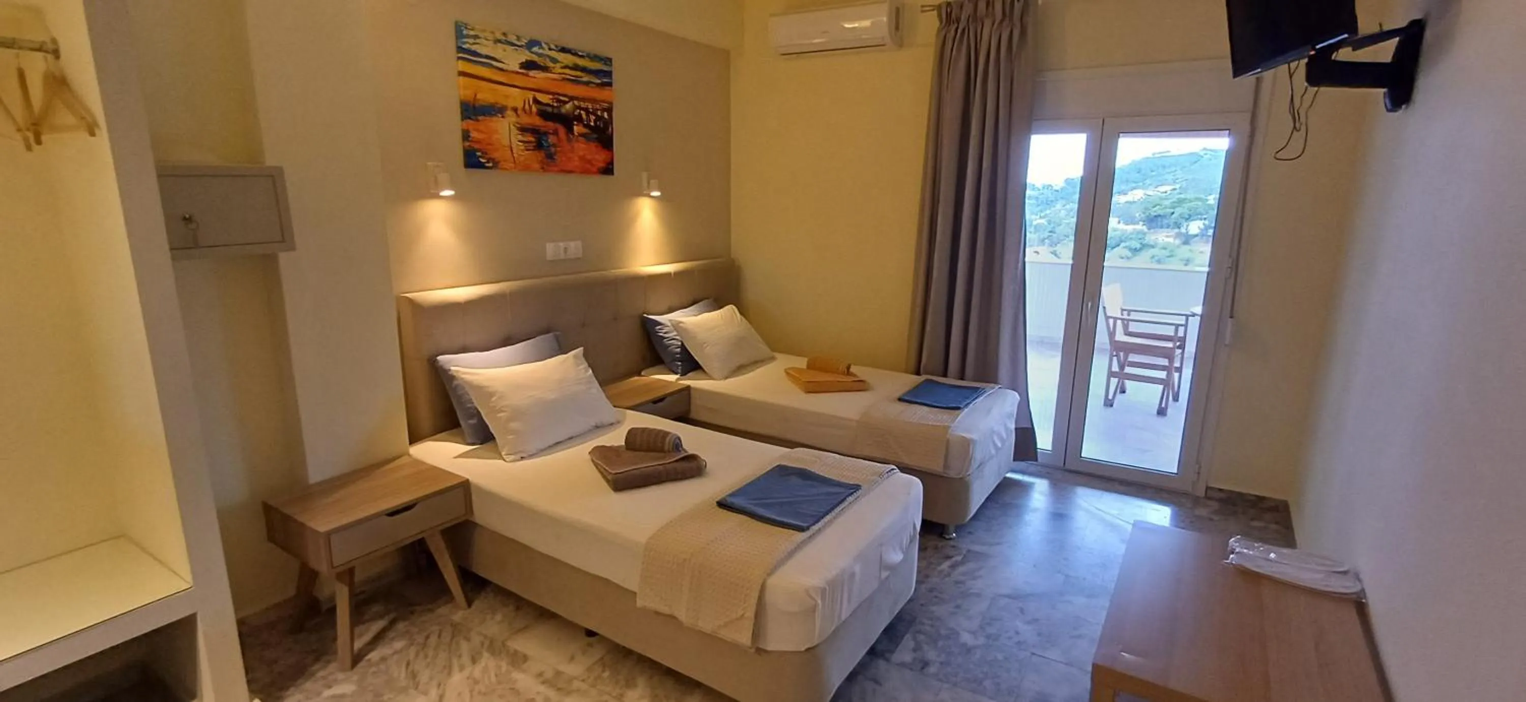 Bed in Villa Kavourakia